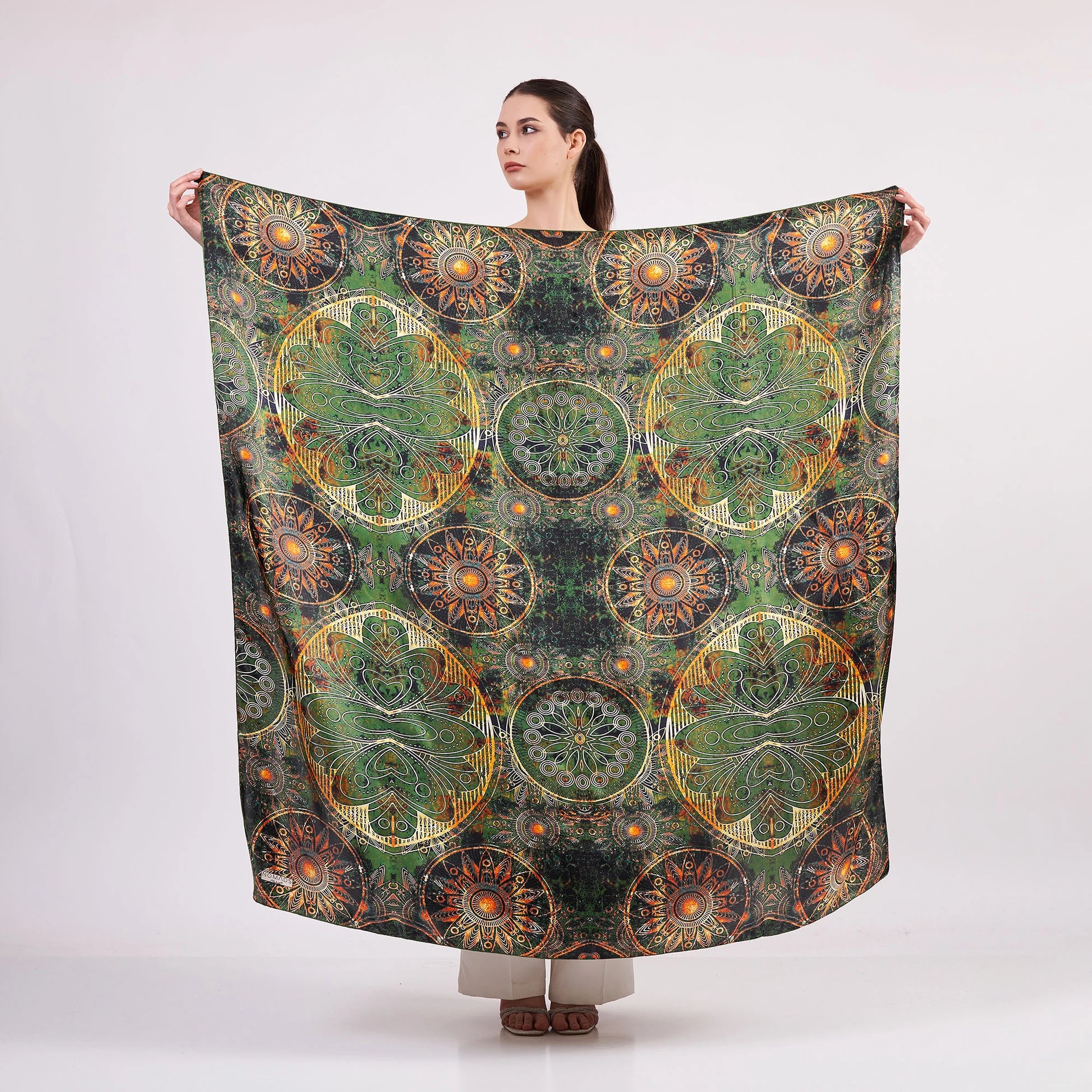 100% İpek Şal Fular| Mandala Desen | 140 cm | Haki | Nomads Felt