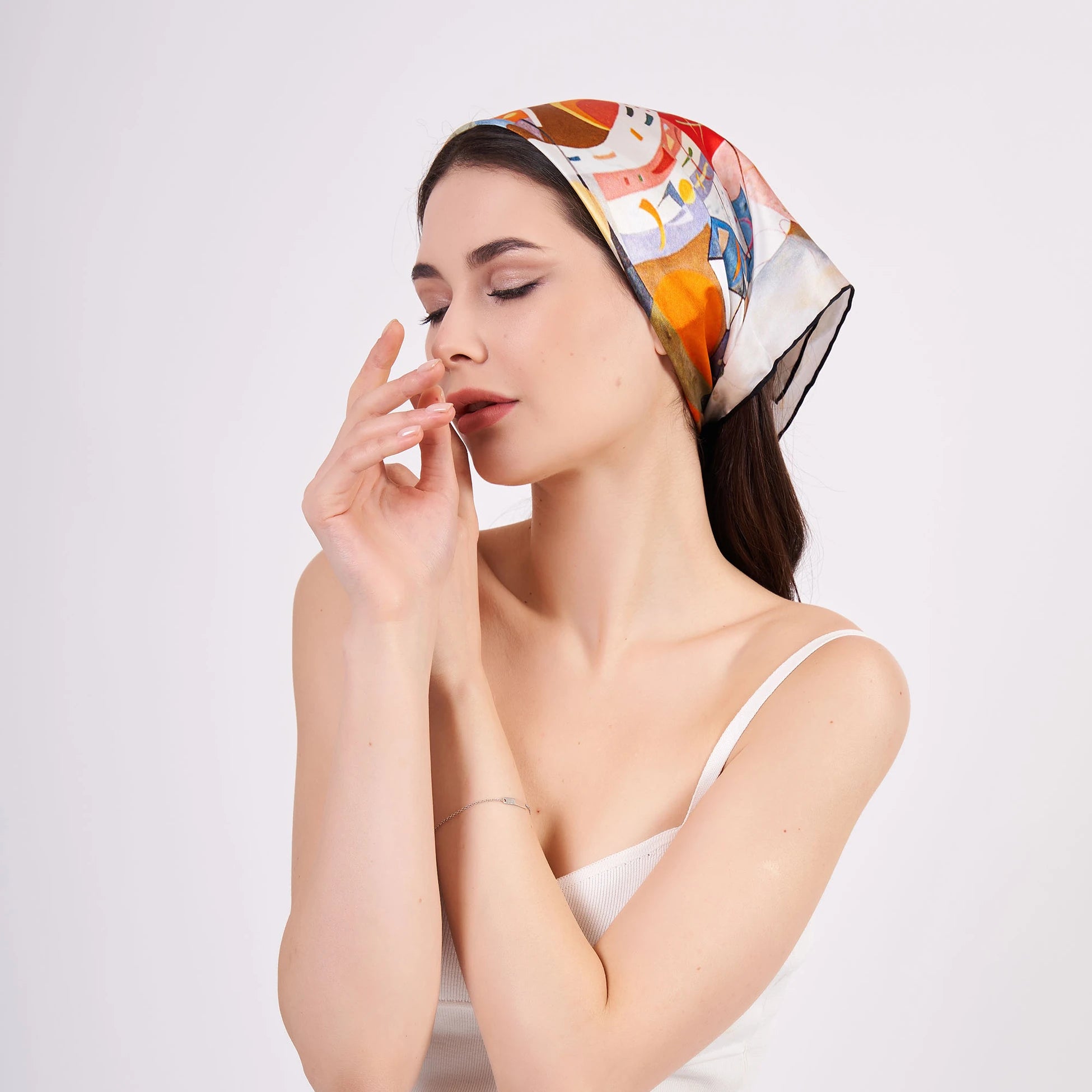 Saf İpek Bandana Fular | Kandinsky Dominant Curve | Nomads Felt