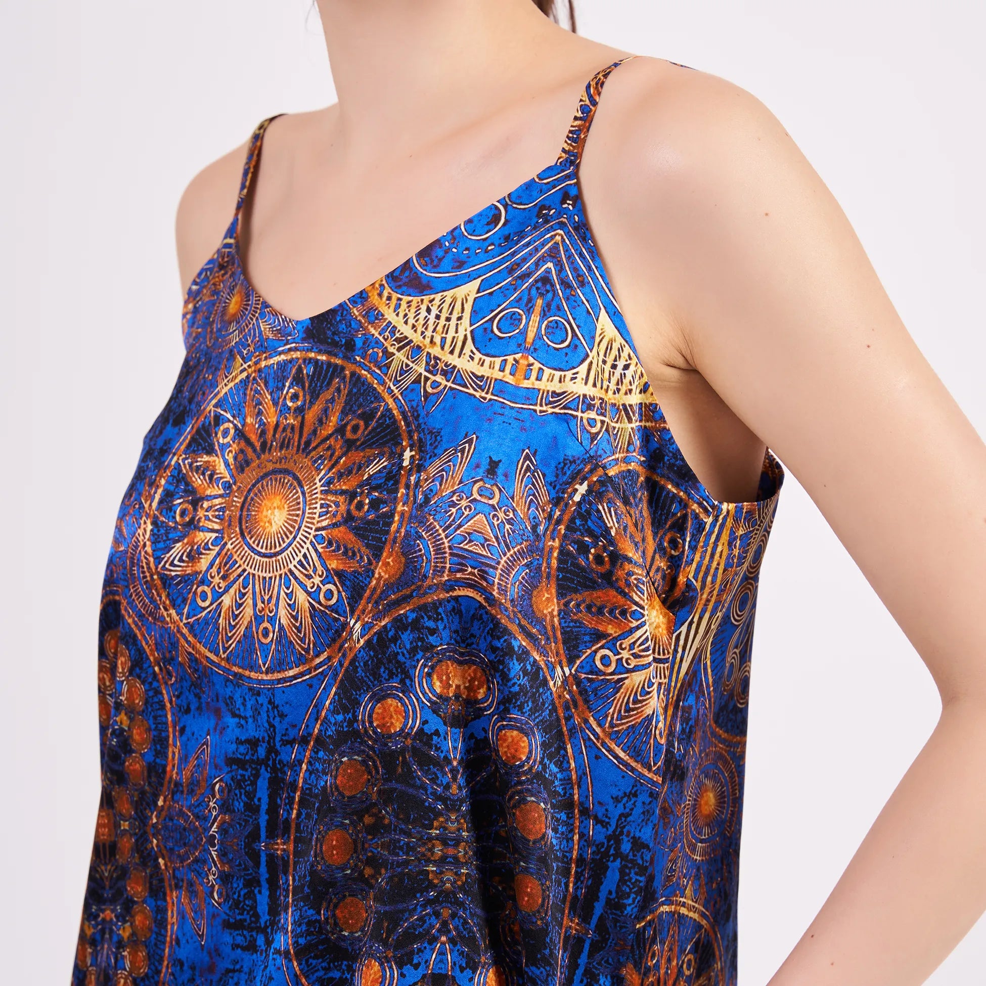 100% İpek Askılı Şort Pijama Takımı | Mandala Desen Saks Mavi | Nomads Felt