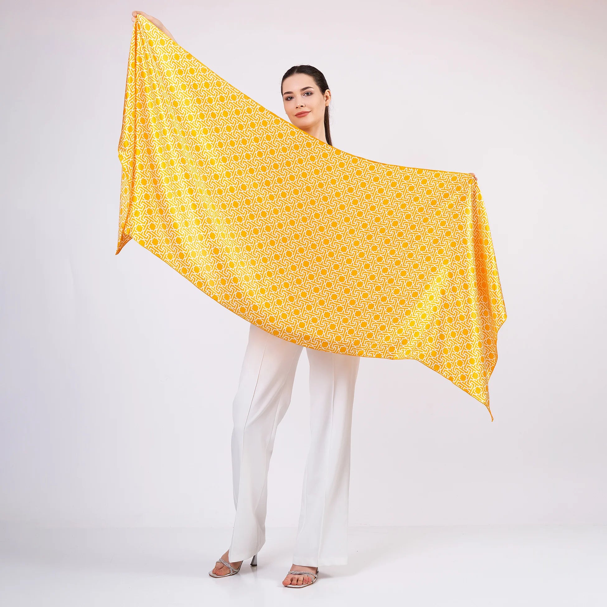 Saf İpek Fular | Sarı | Unisex | Selçuklu Vektörel Yıldız Desen | Nomads Felt