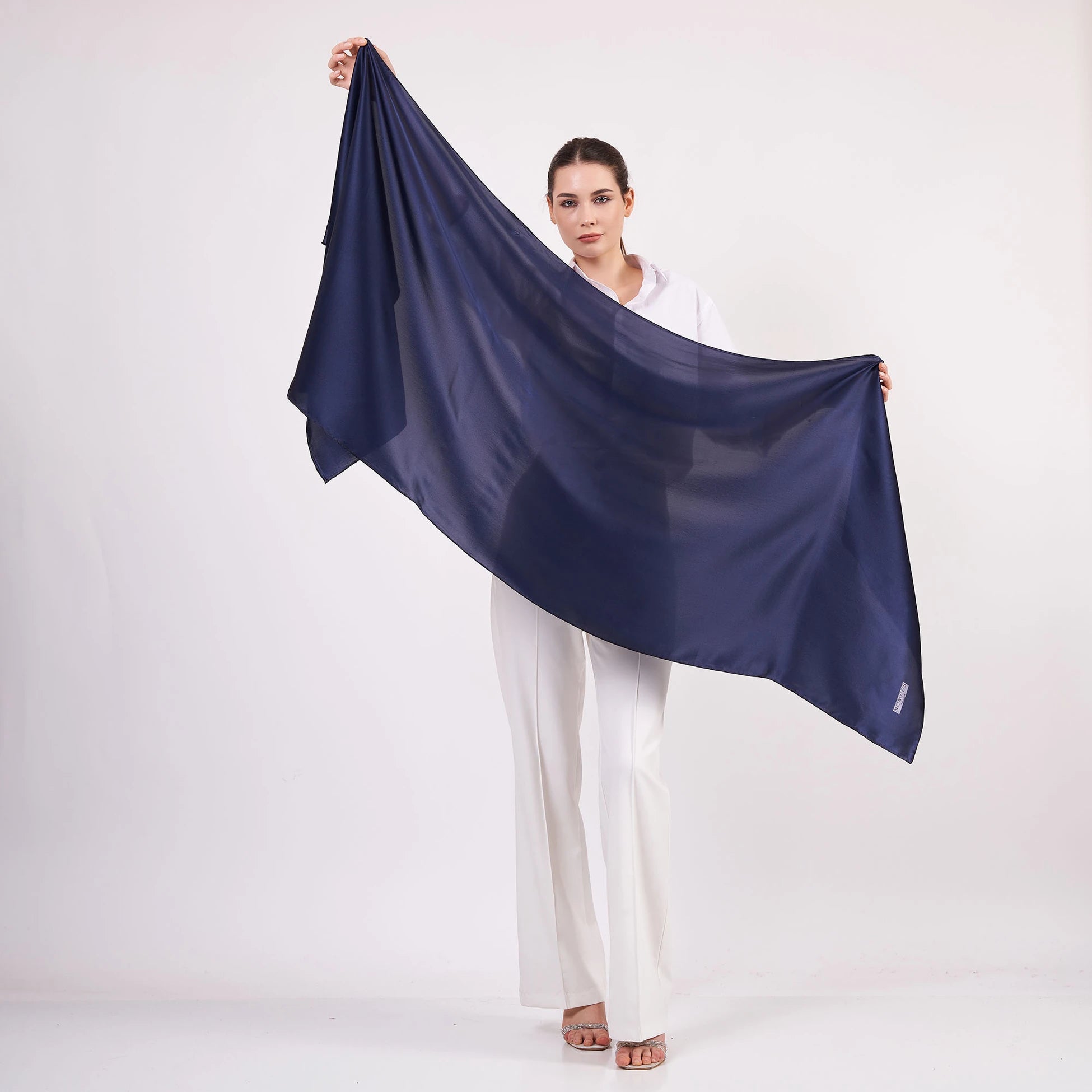Saf İpek Fular | 70x200 cm | Lacivert | Nomads Felt