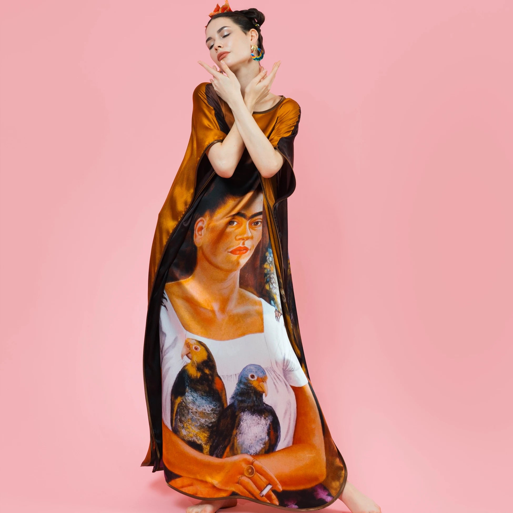 Kahverengi Bronz Frida Kahlo İpek Elbise