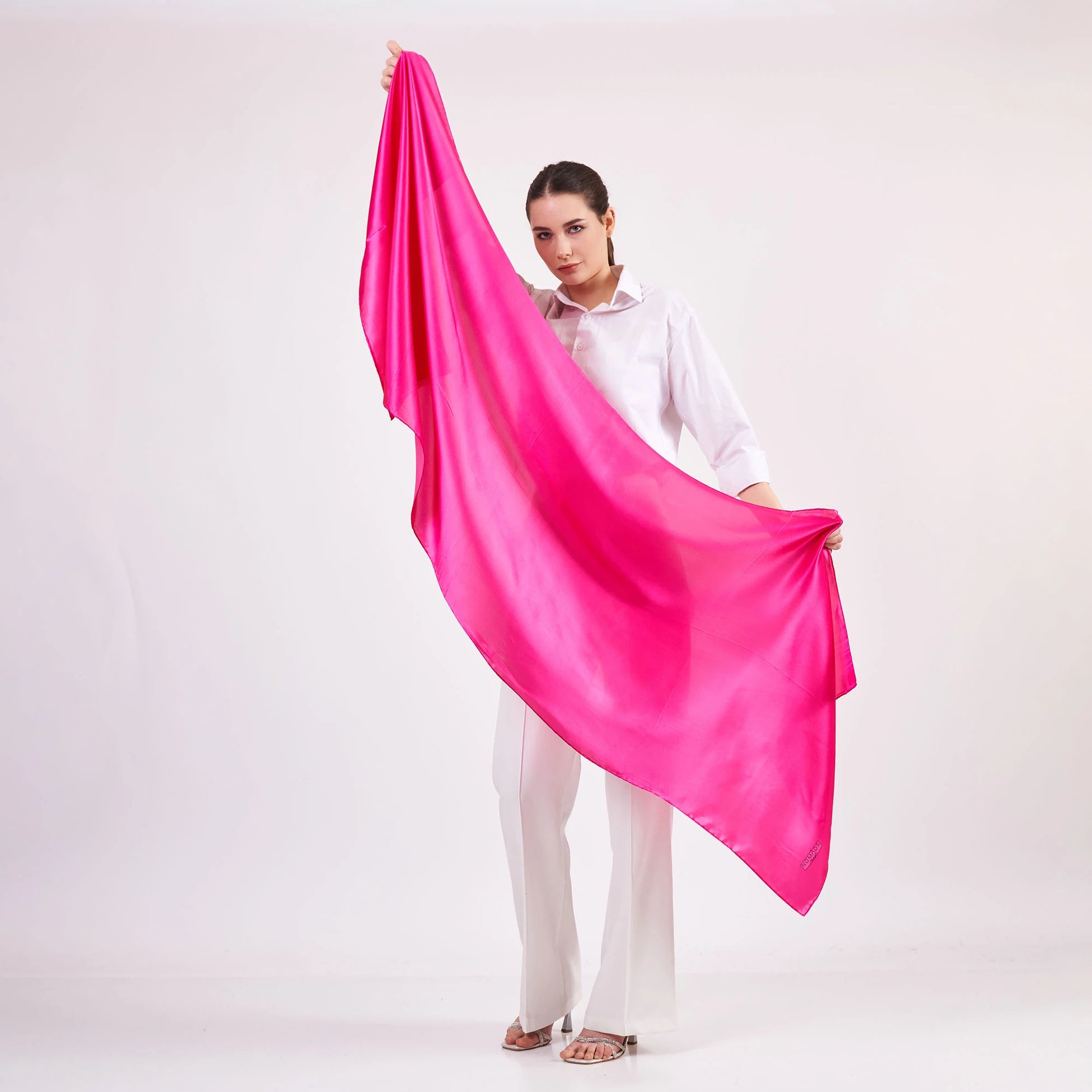 Saf İpek Fular | 70x200 cm | Fuşya | Nomads Felt