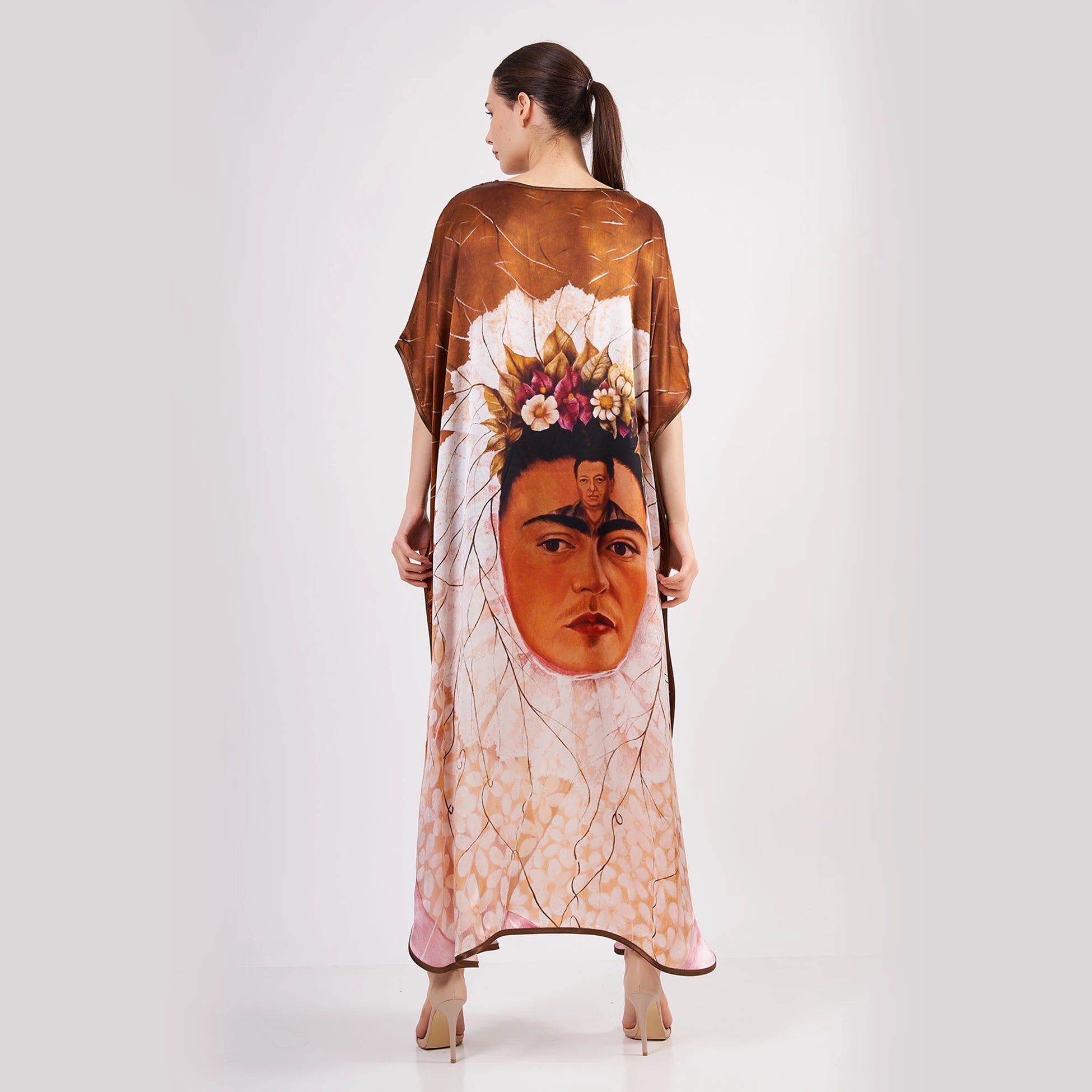 Frida Kahlo 5 Desenli İpek Elbise