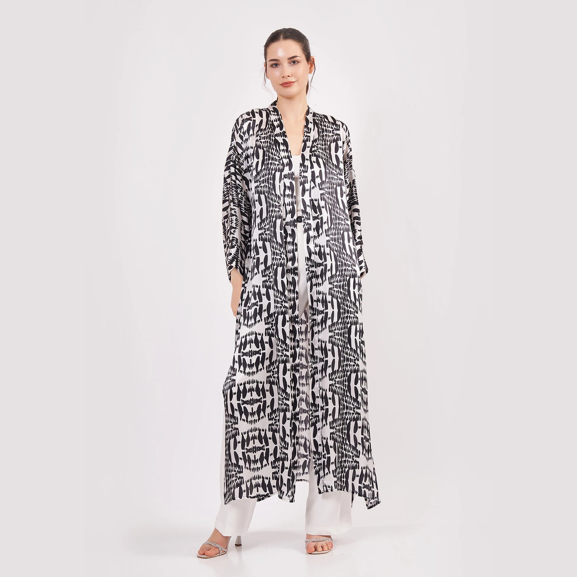 Saf İpek Uzun Kimono Kaftan | Siyah-Beyaz Desenli | Nomads Felt