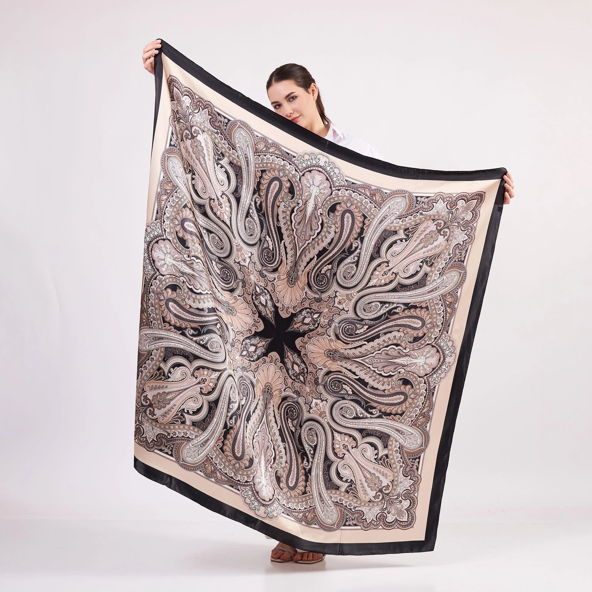 Saf İpek Şal | 140 cm | Etro Desen 5 | Nomads Felt