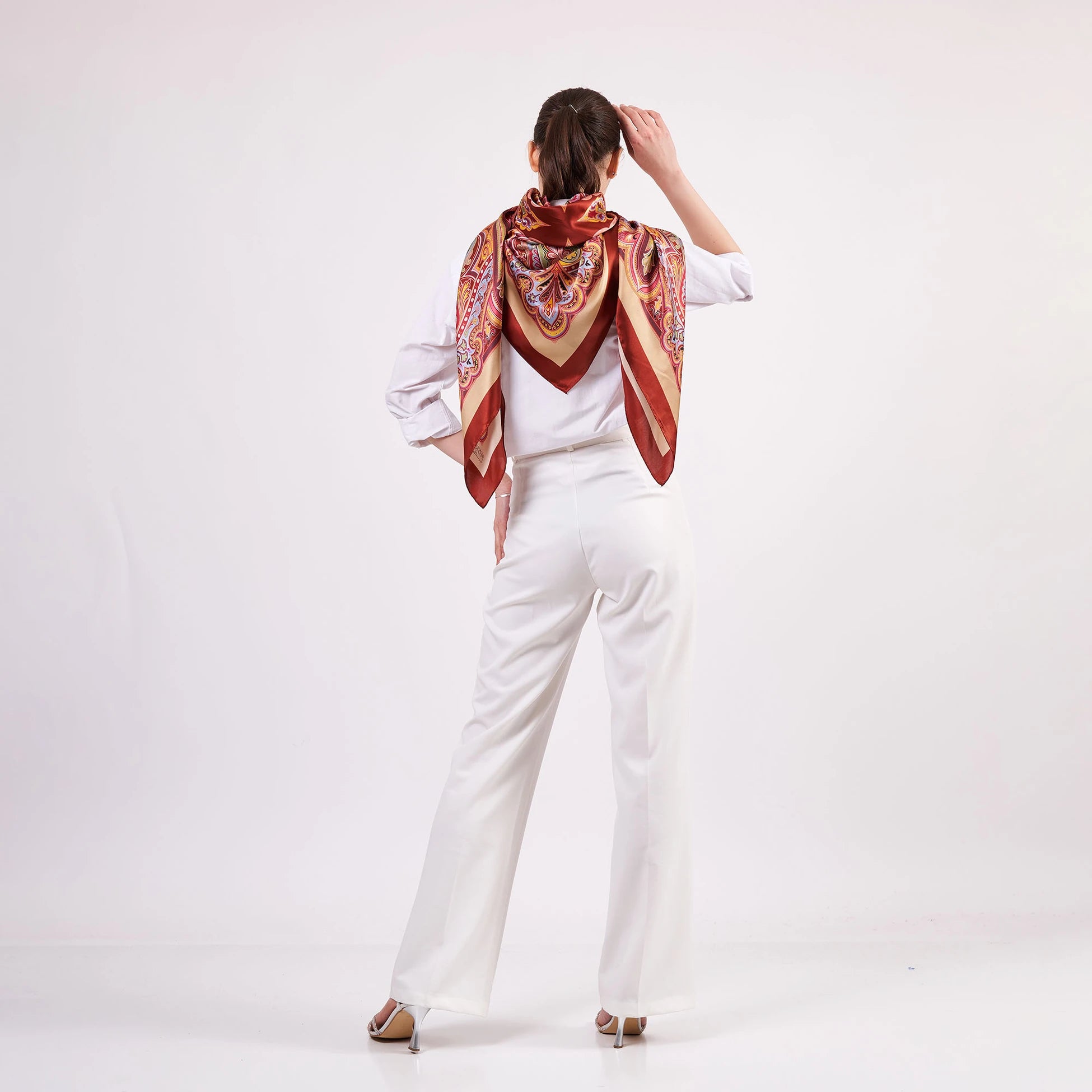 Saf İpek Şal | 140 cm | Etro Desen 2 | Nomads Felt