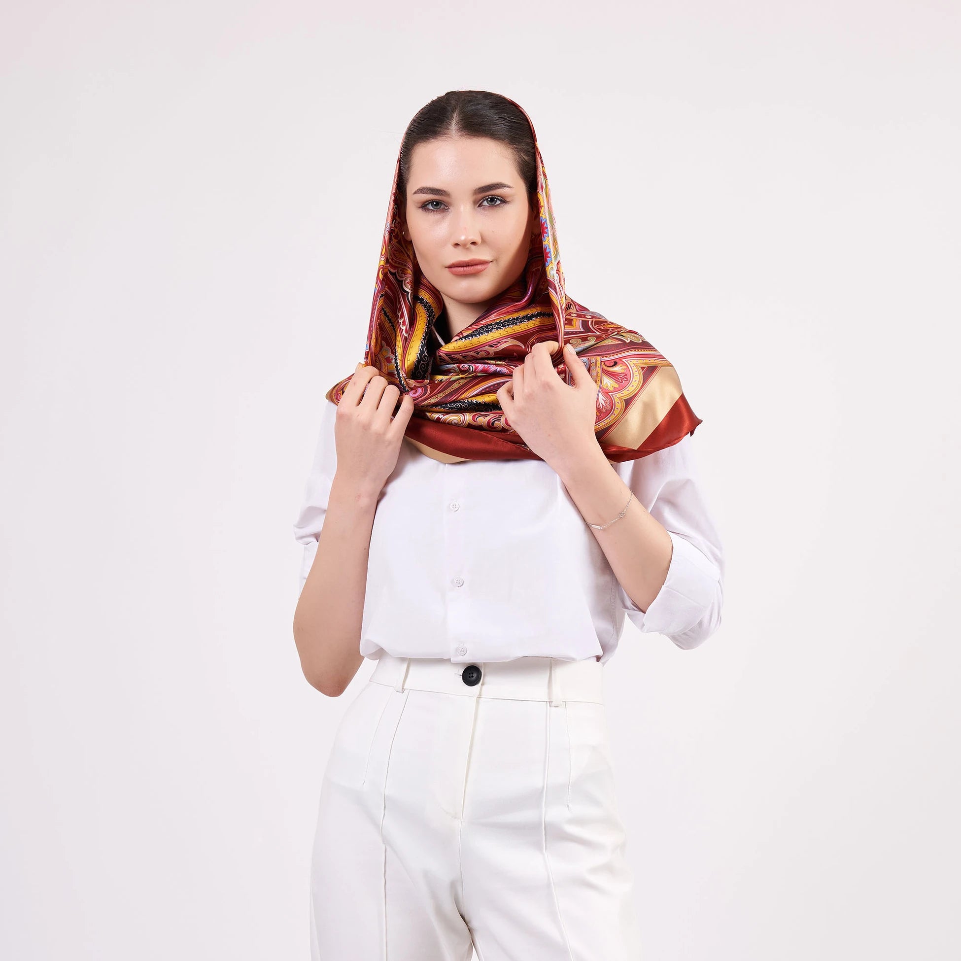 Saf İpek Şal | 140 cm | Etro Desen 2 | Nomads Felt