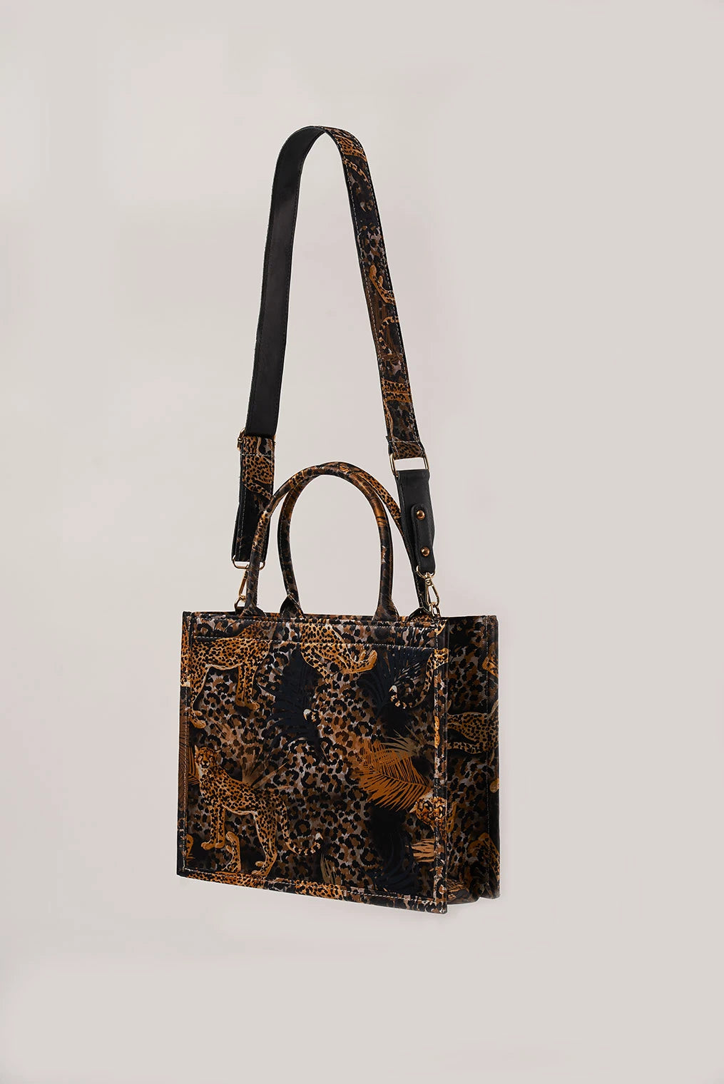 Leopar Desenli İpek Çanta