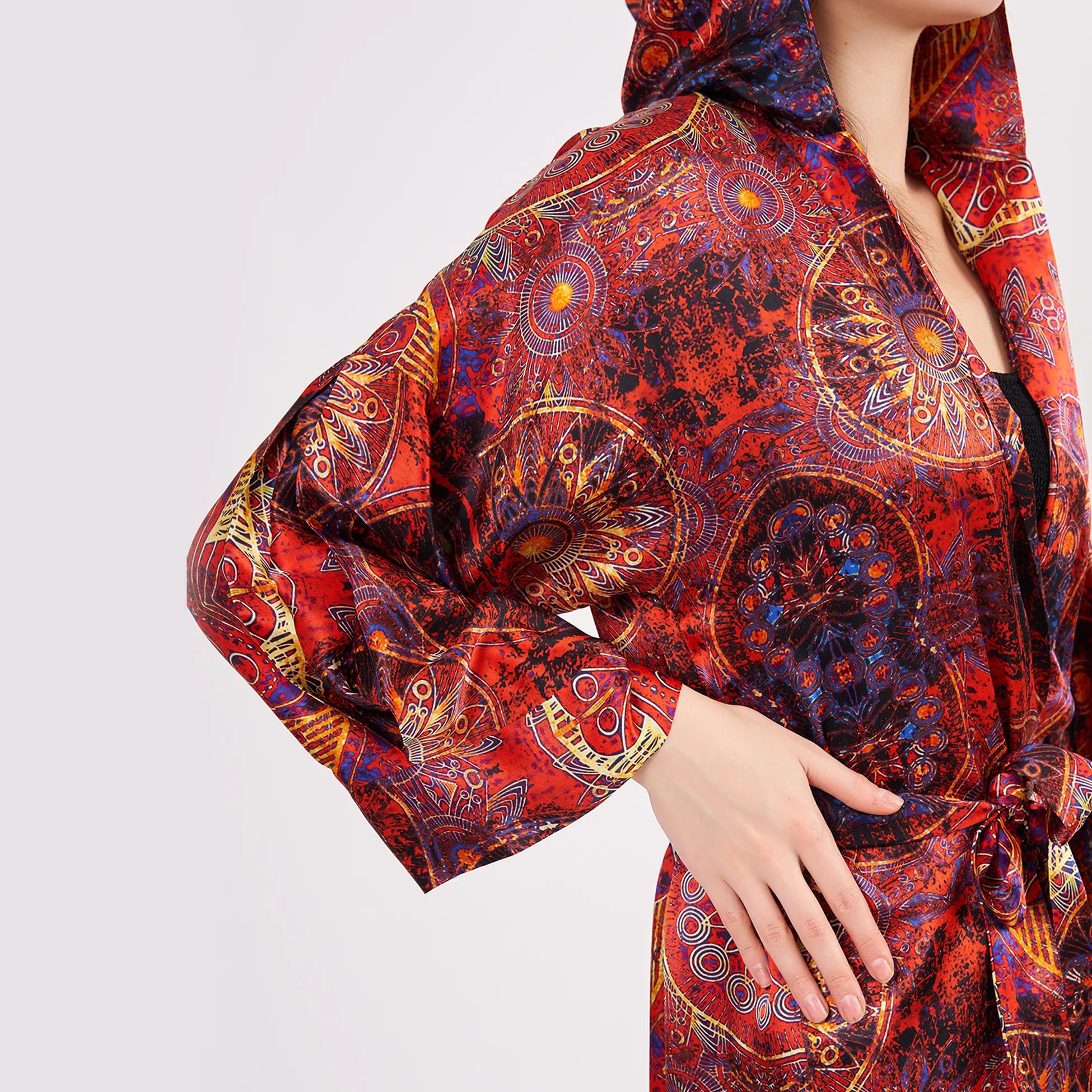 Saf İpek Kapüşonlu Kimono Kaftan | Mandala Desen Kırmızı | Nomads Felt