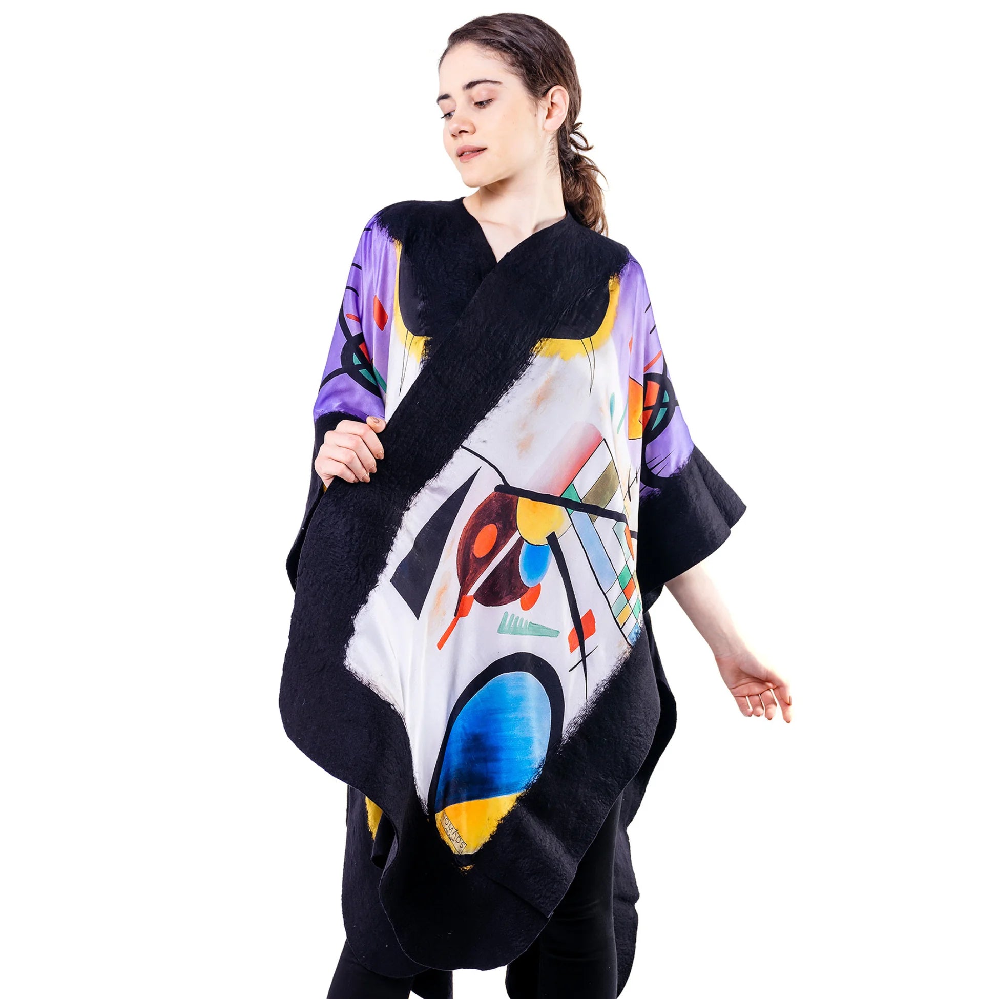 İpek-Keçe Panço | Siyah Kandinsky Collective | Nomads Felt