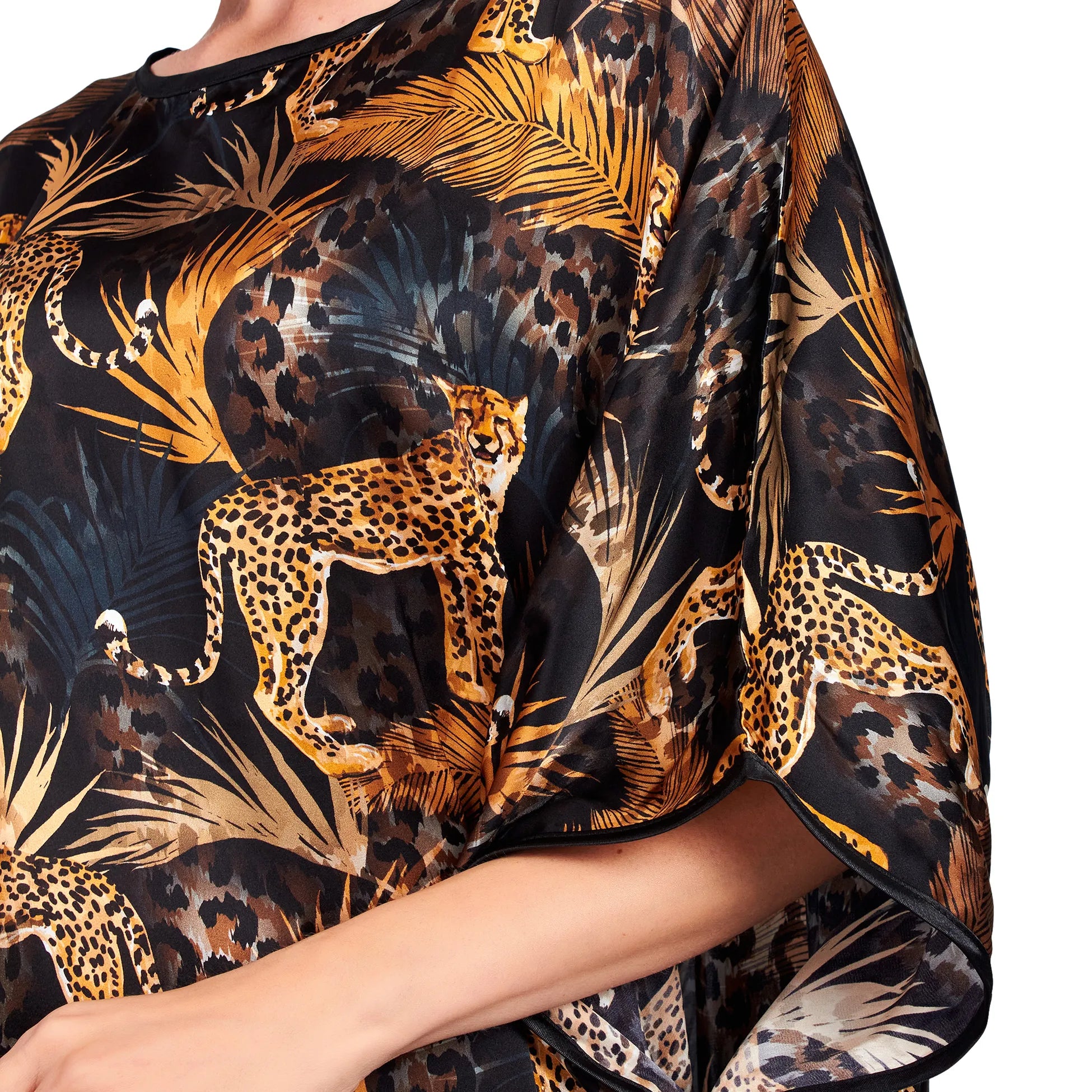 Siyah Gold Leopar Desenli İpek Elbise