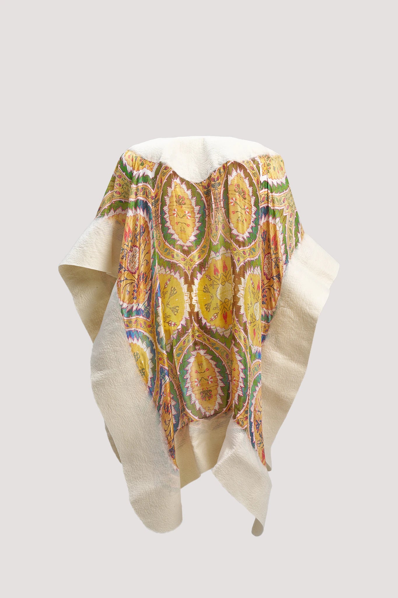 Sarı Yeşil Motif Desenli İpek Keçe Panço