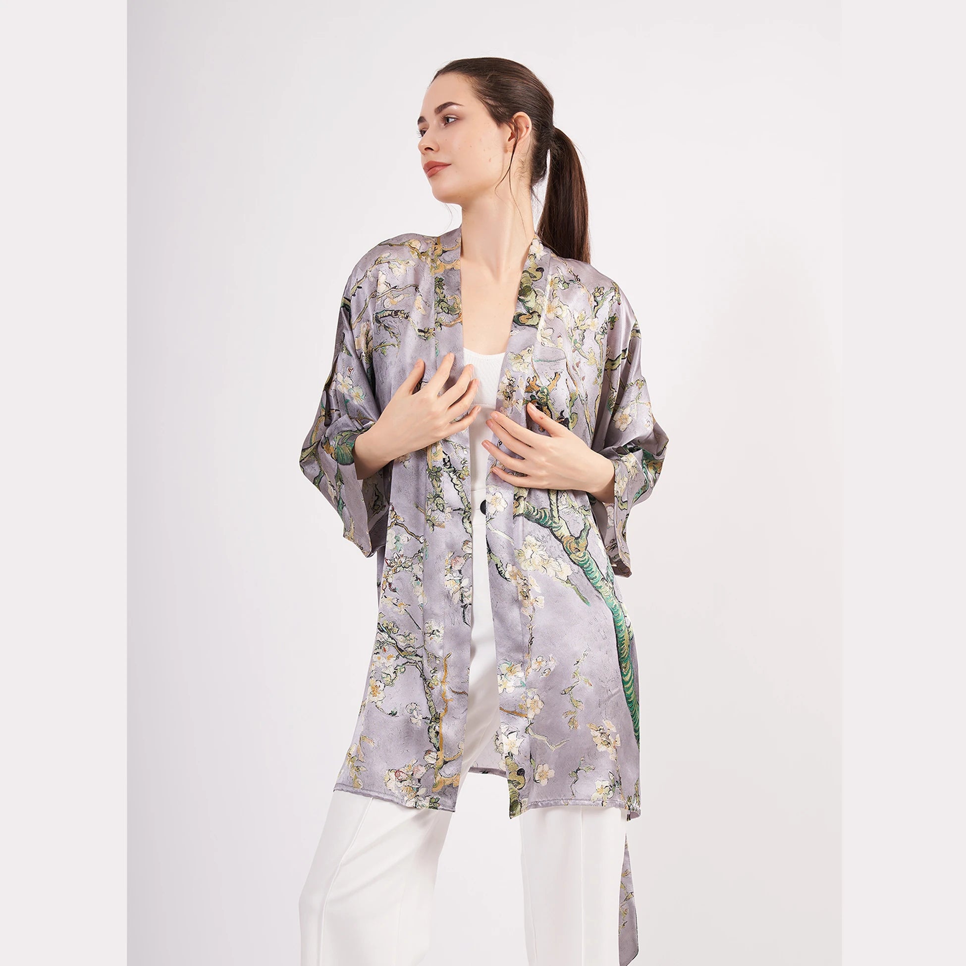 Saf İpek Kısa Kimono Kaftan | Van Gogh Badem Ağacı Gri | Nomads Felt