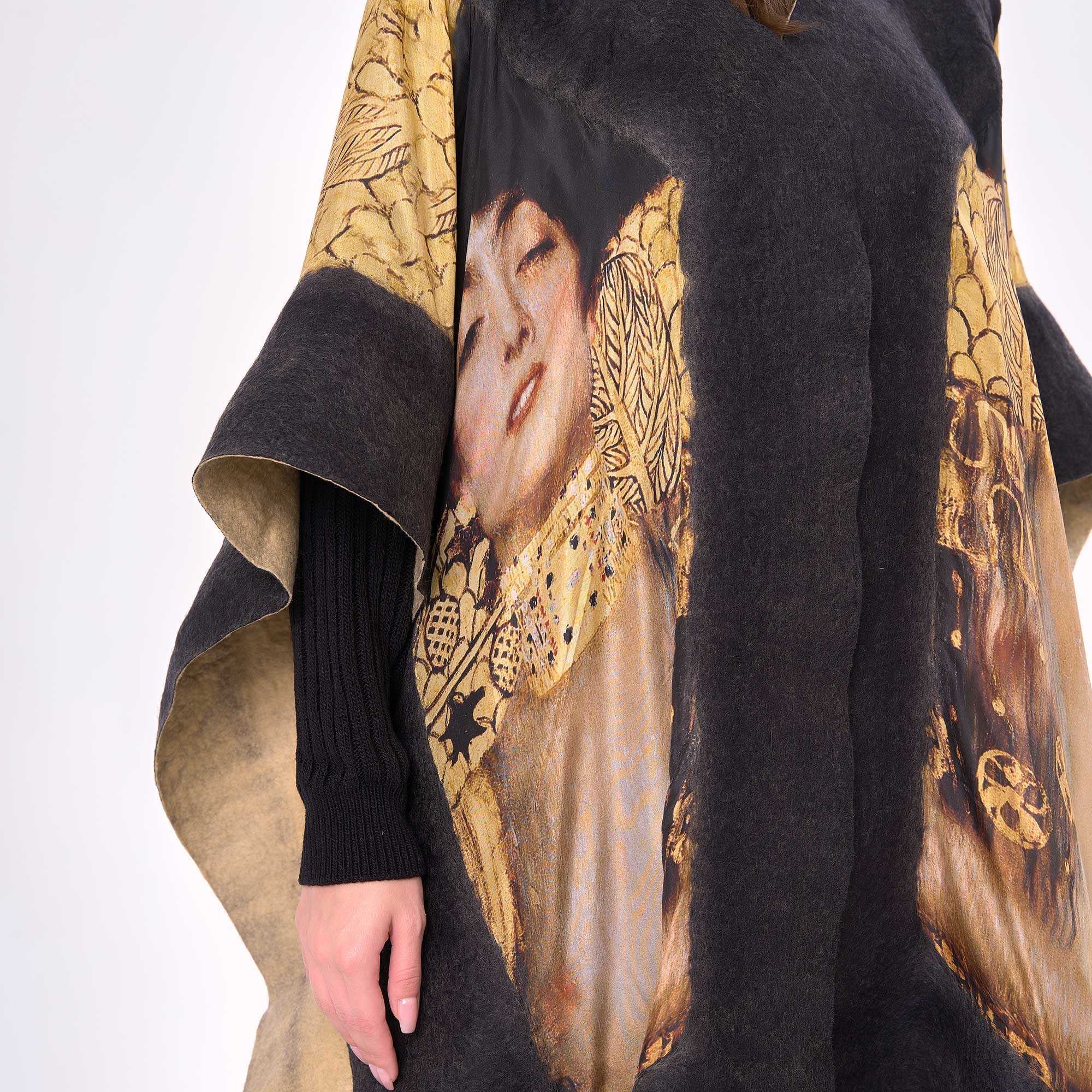 Gustav Klimt Judith Desenli İpek Keçe Panço