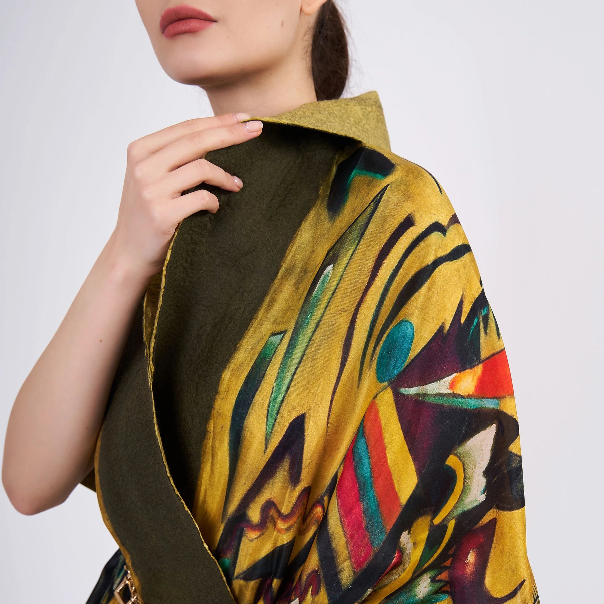 İpek-Keçe Şal | Haki-Hardal | Kandinsky Point and Line | Nomads Felt