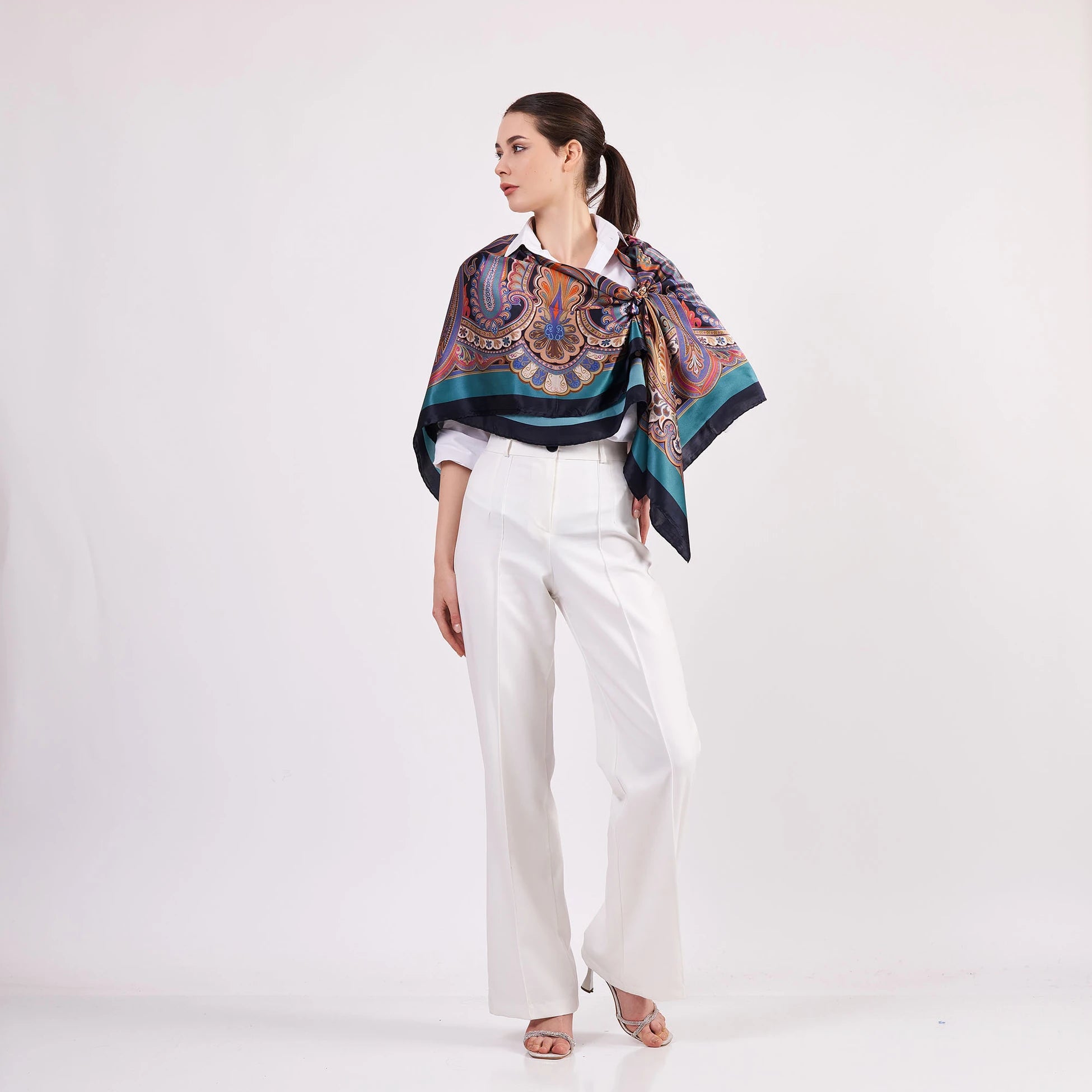 Saf İpek Şal | 140 cm | Etro Desen 6 | Nomads Felt