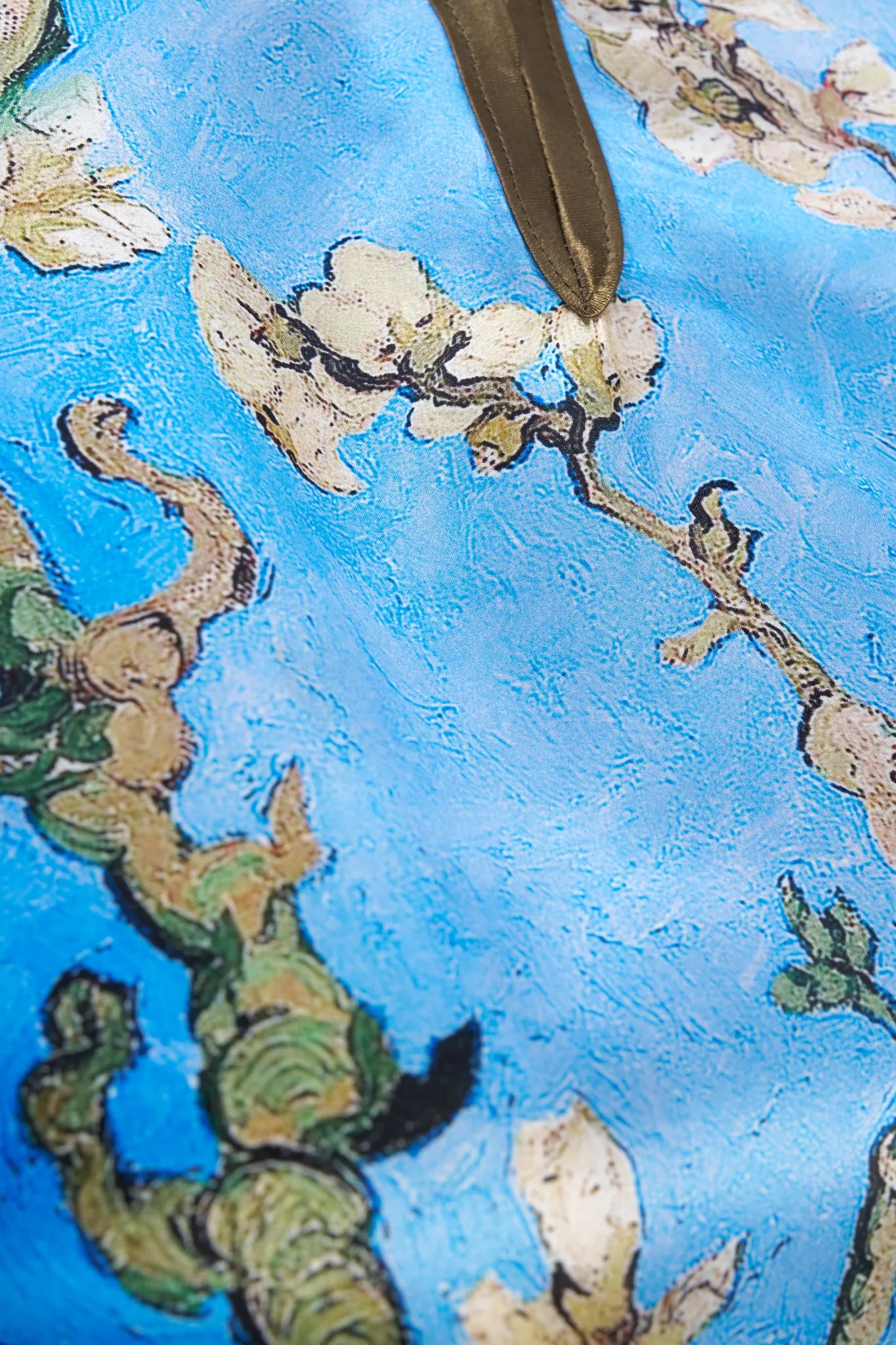 Mavi Van Gogh Badem Ağacı Desenli Uzun Kollu İpek Elbise