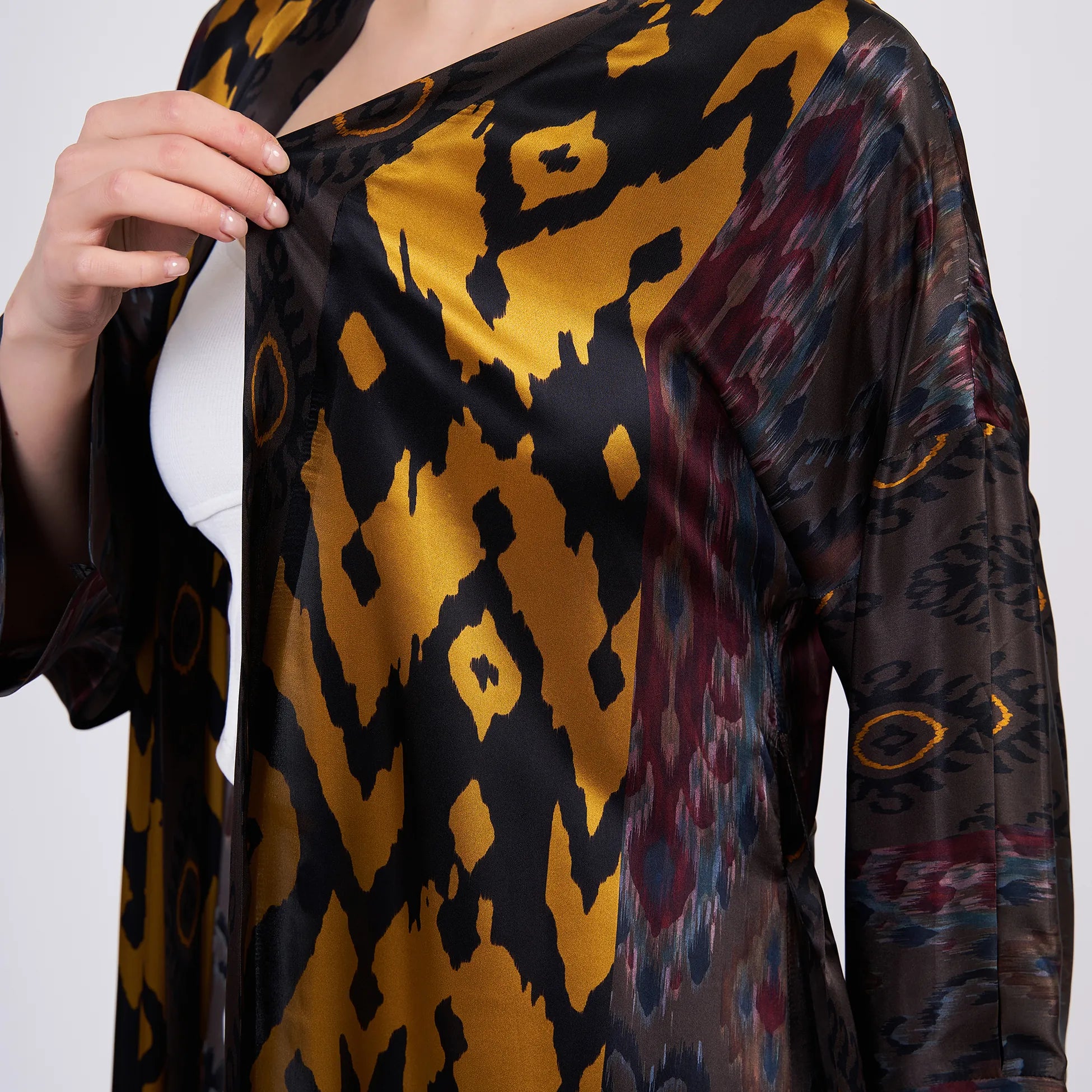 İpek Uzun Kimono Kaftan | Siyah-Gold Ikat Desen