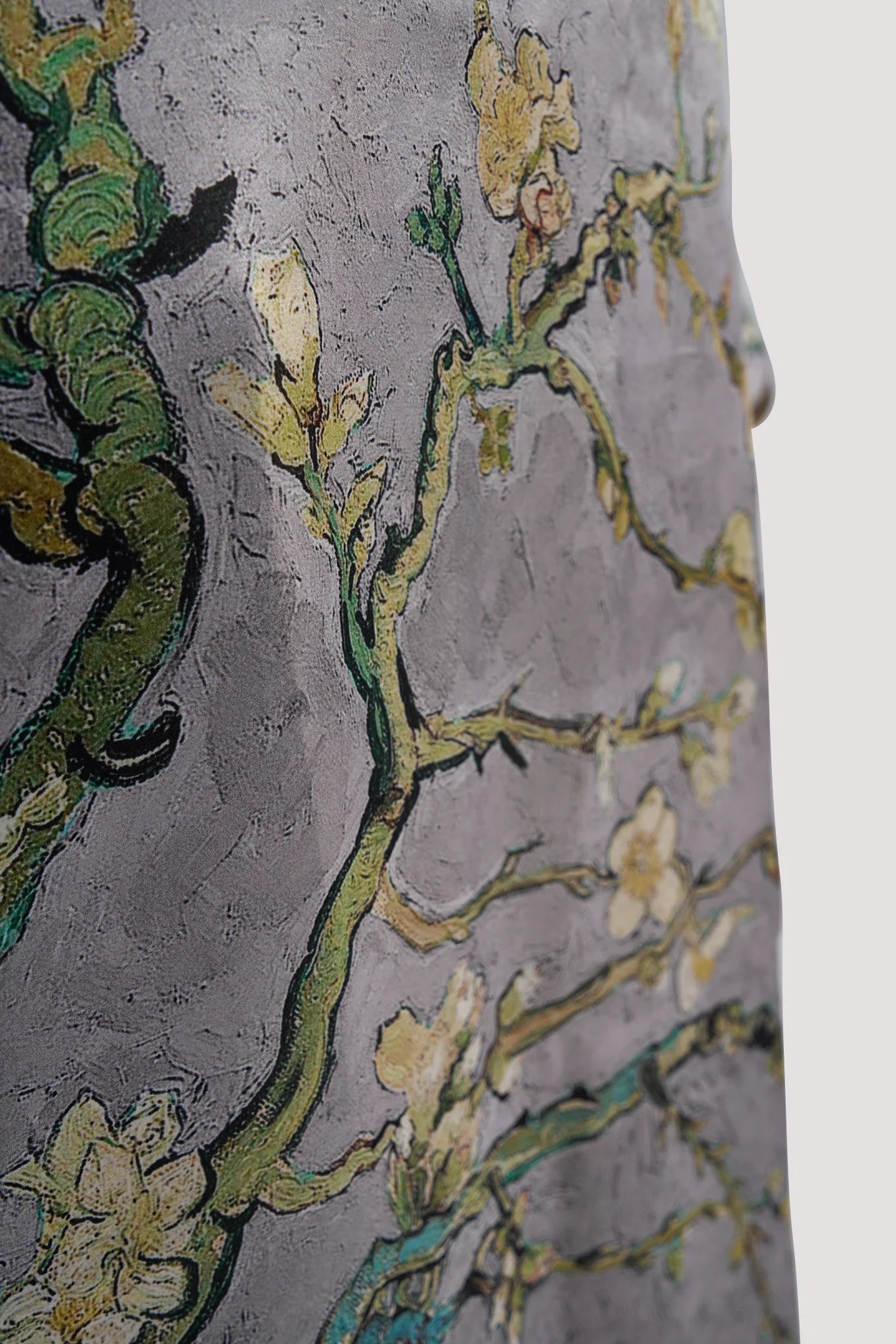Gri Van Gogh Badem Ağacı Desenli Uzun Kollu İpek Elbise