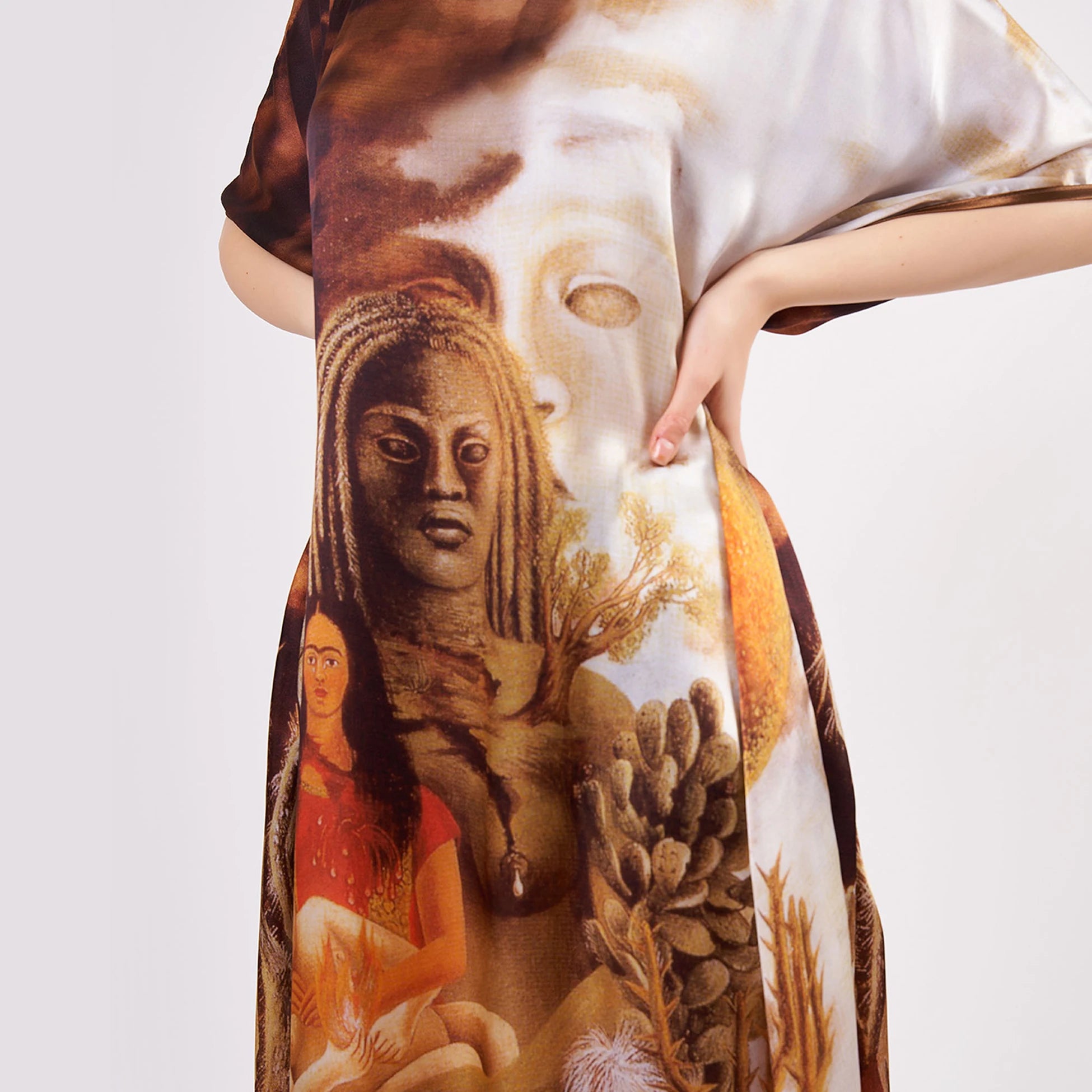 Frida Kahlo 5 Desenli İpek Elbise