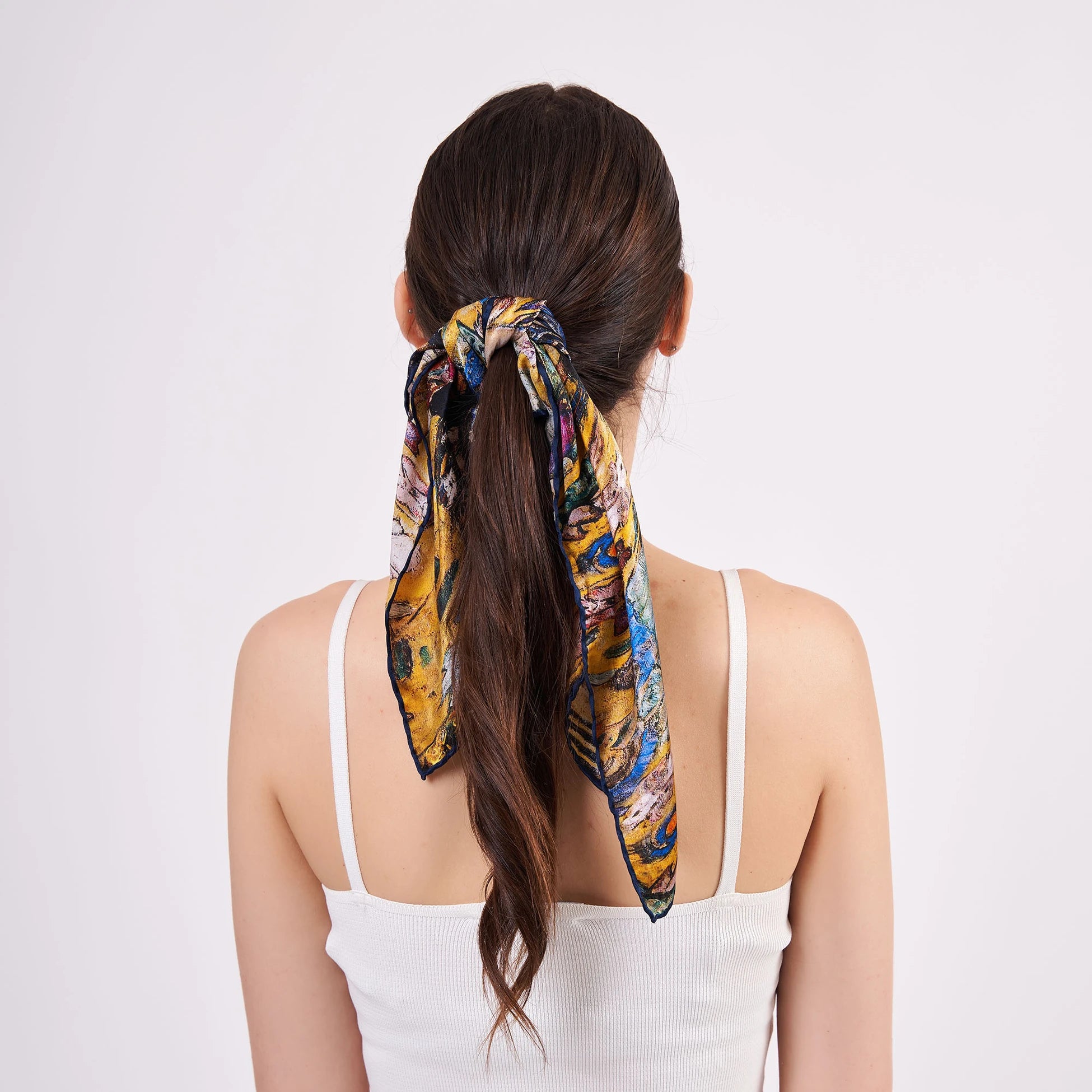 Saf İpek Fular Bandana | Kandinsky Lady with Fan | Nomads Felt