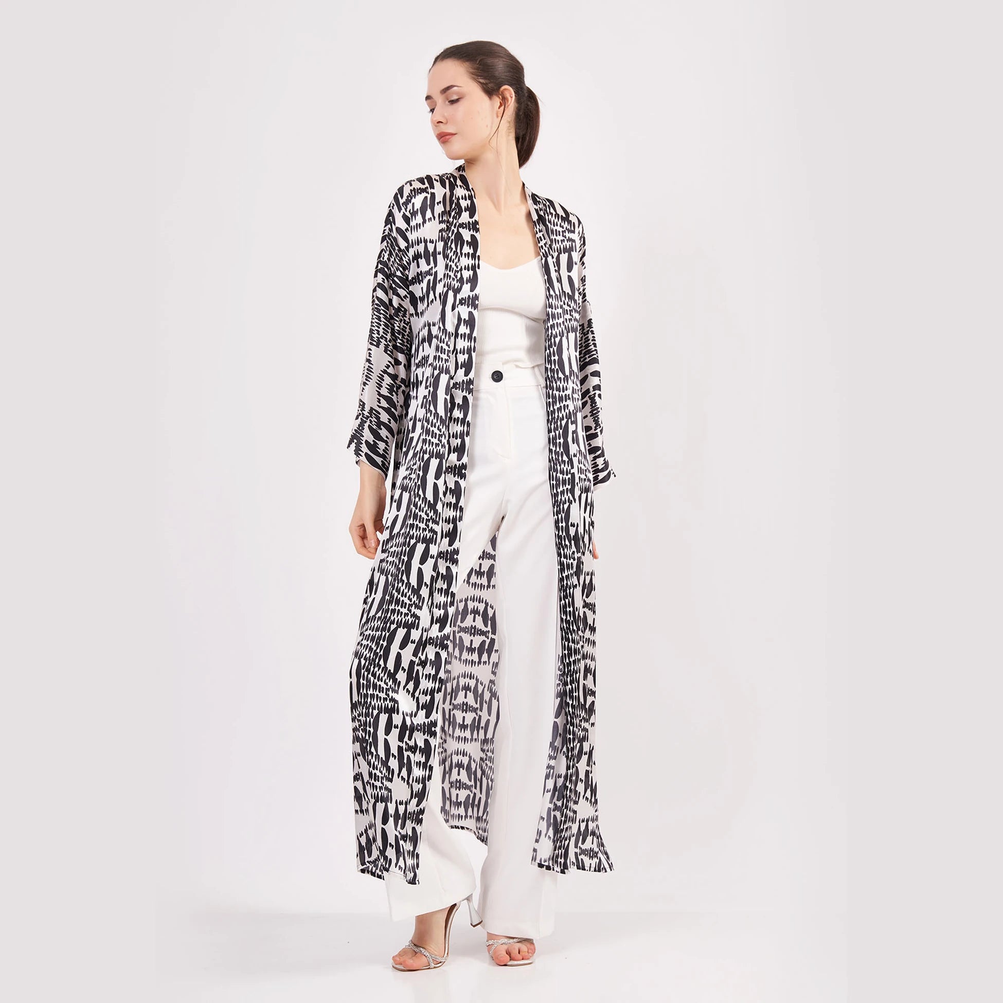 Saf İpek Uzun Kimono Kaftan | Siyah-Beyaz Desenli | Nomads Felt