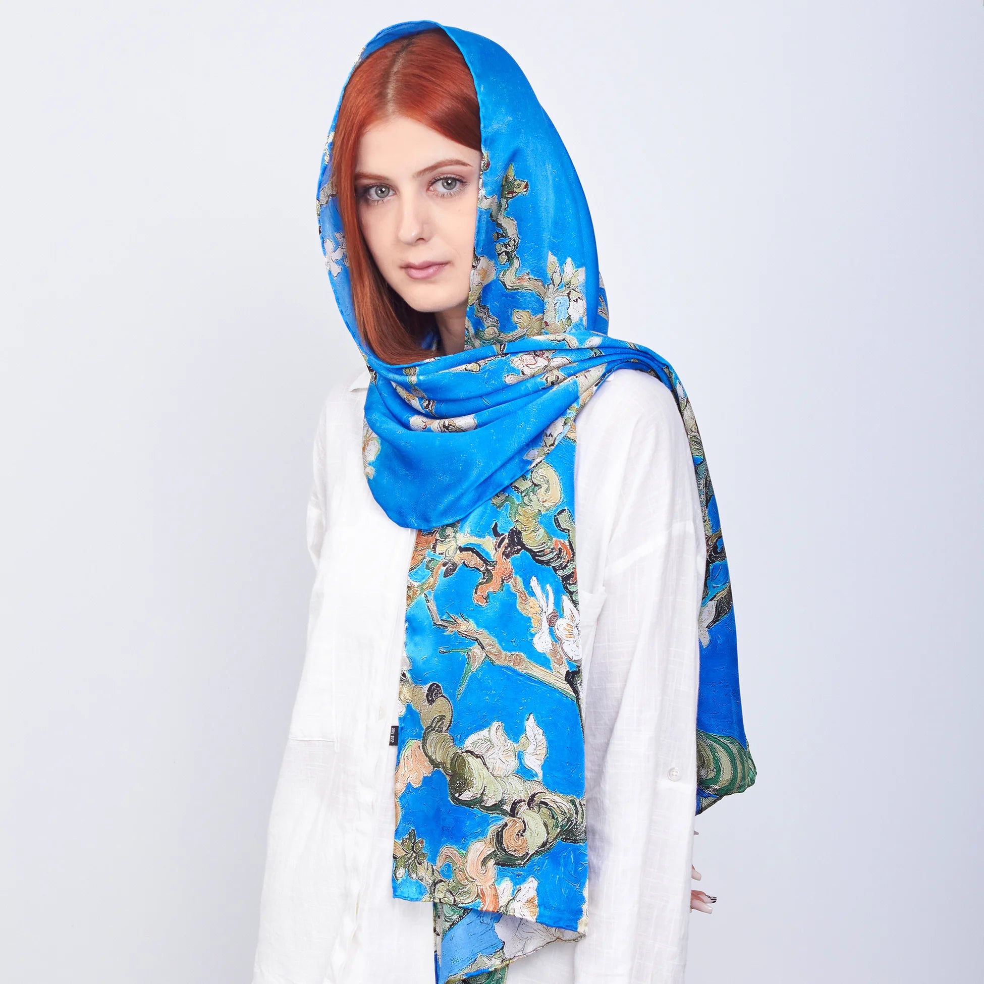 %100 İpek Fular | 55x180 cm | Mavi Van Gogh Almond Blossoms | Nomads Felt