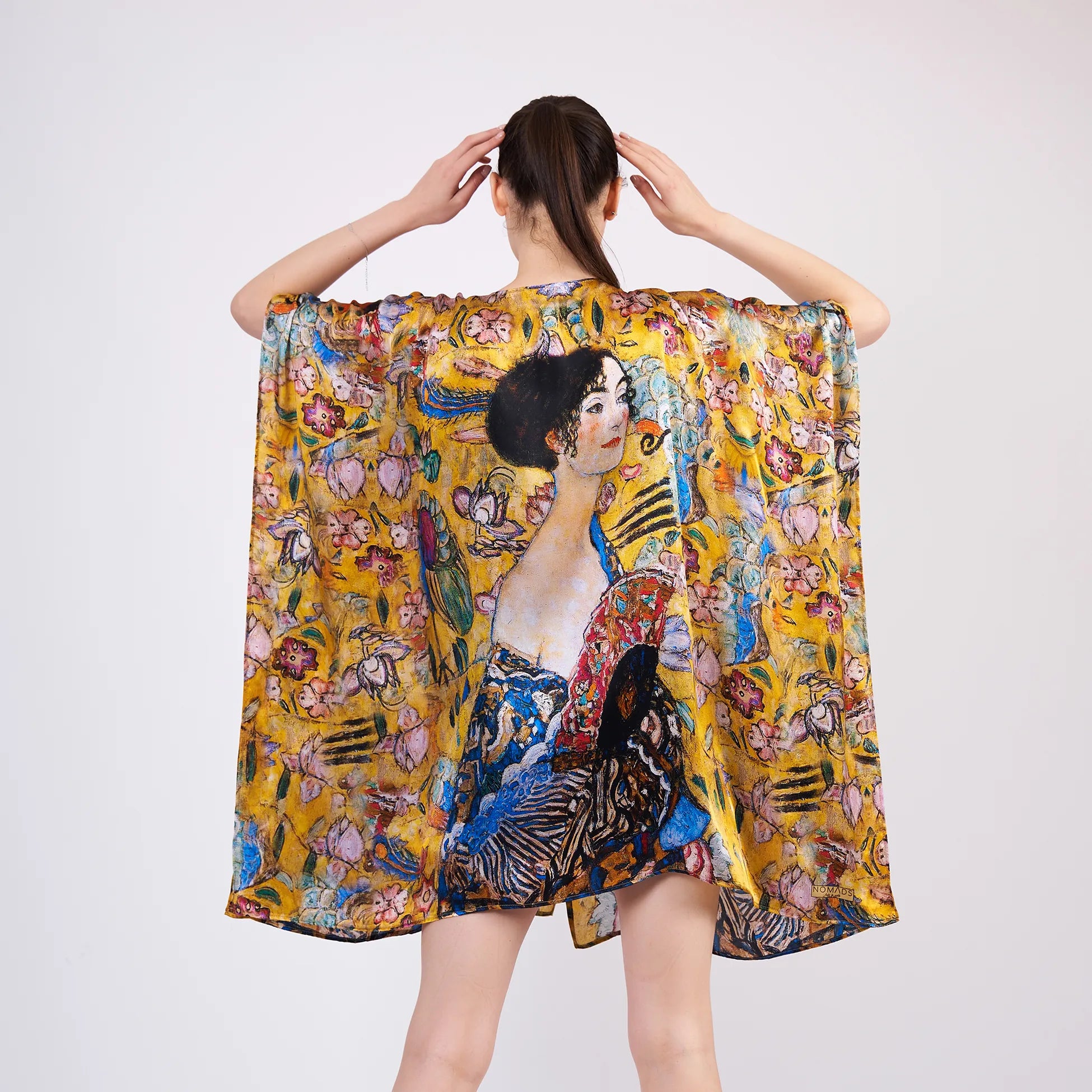 %100 İpek Kısa Kimono Pareo | Gustav Klimt Lady with Fan-Yelpazeli Kadın | Nomads Felt
