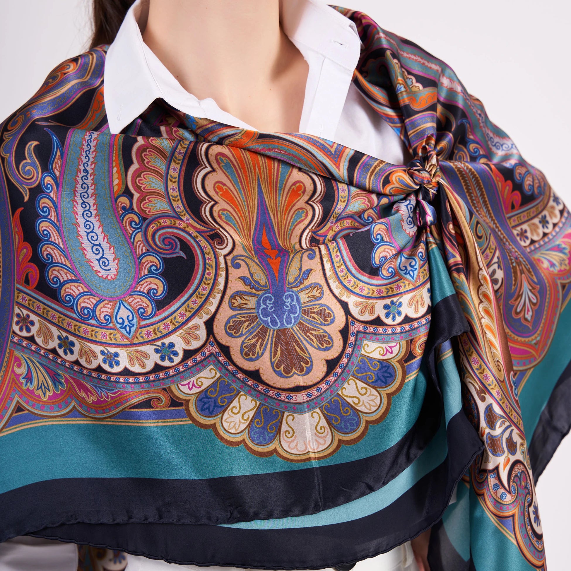 Saf İpek Şal | 140 cm | Etro Desen 6 | Nomads Felt