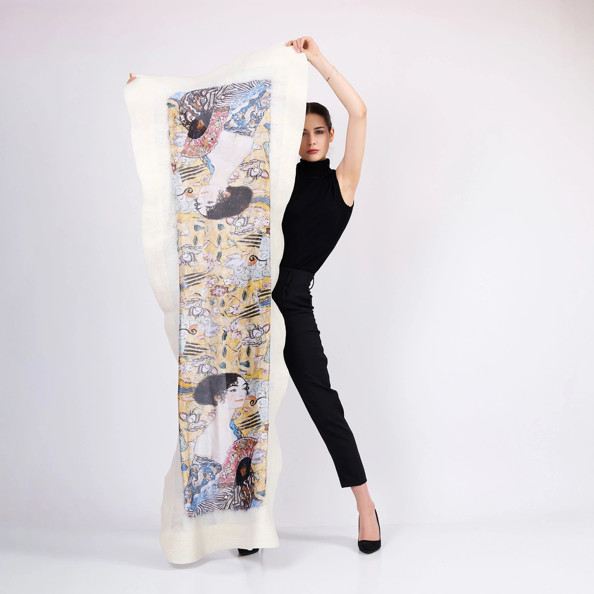 İpek-Keçe Şal | Ekru | Gustav Klimt Lady with Fan | Nomads Felt