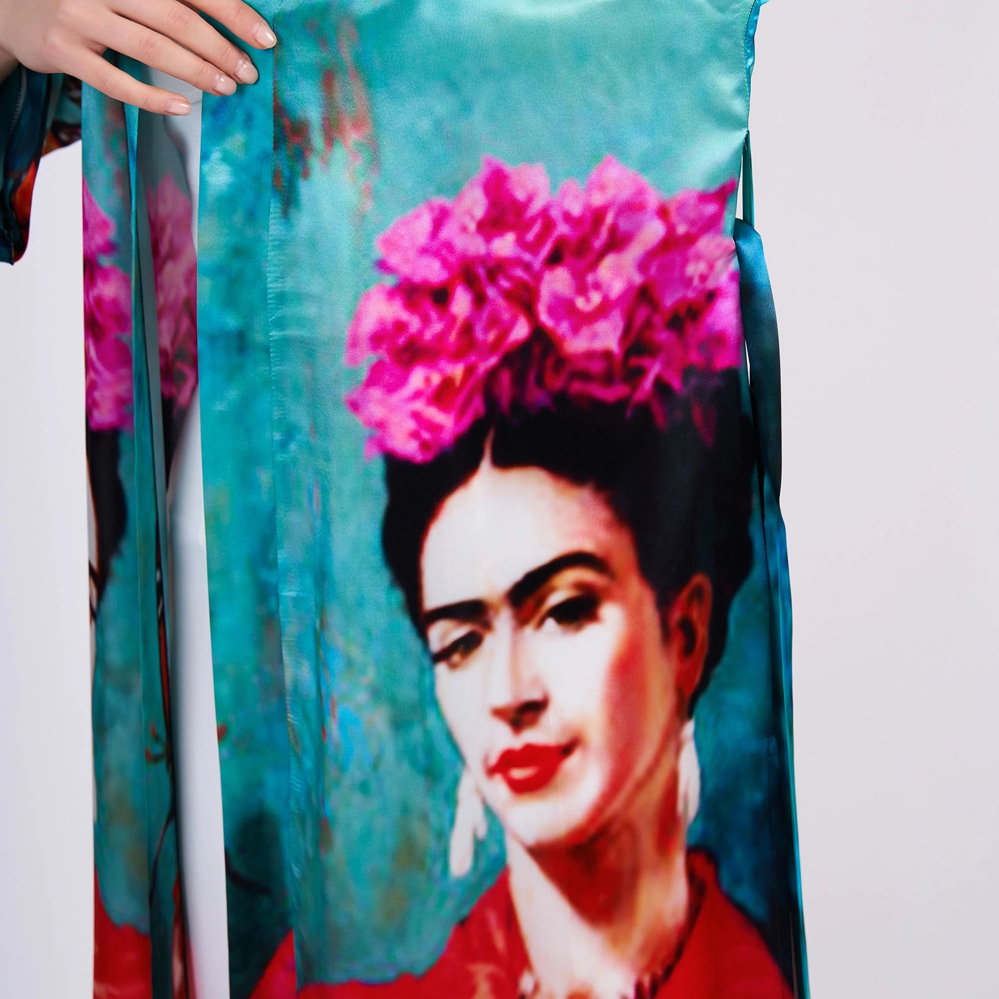 İpek Uzun Kimono Kaftan | Frida Kahlo | Nomads Felt