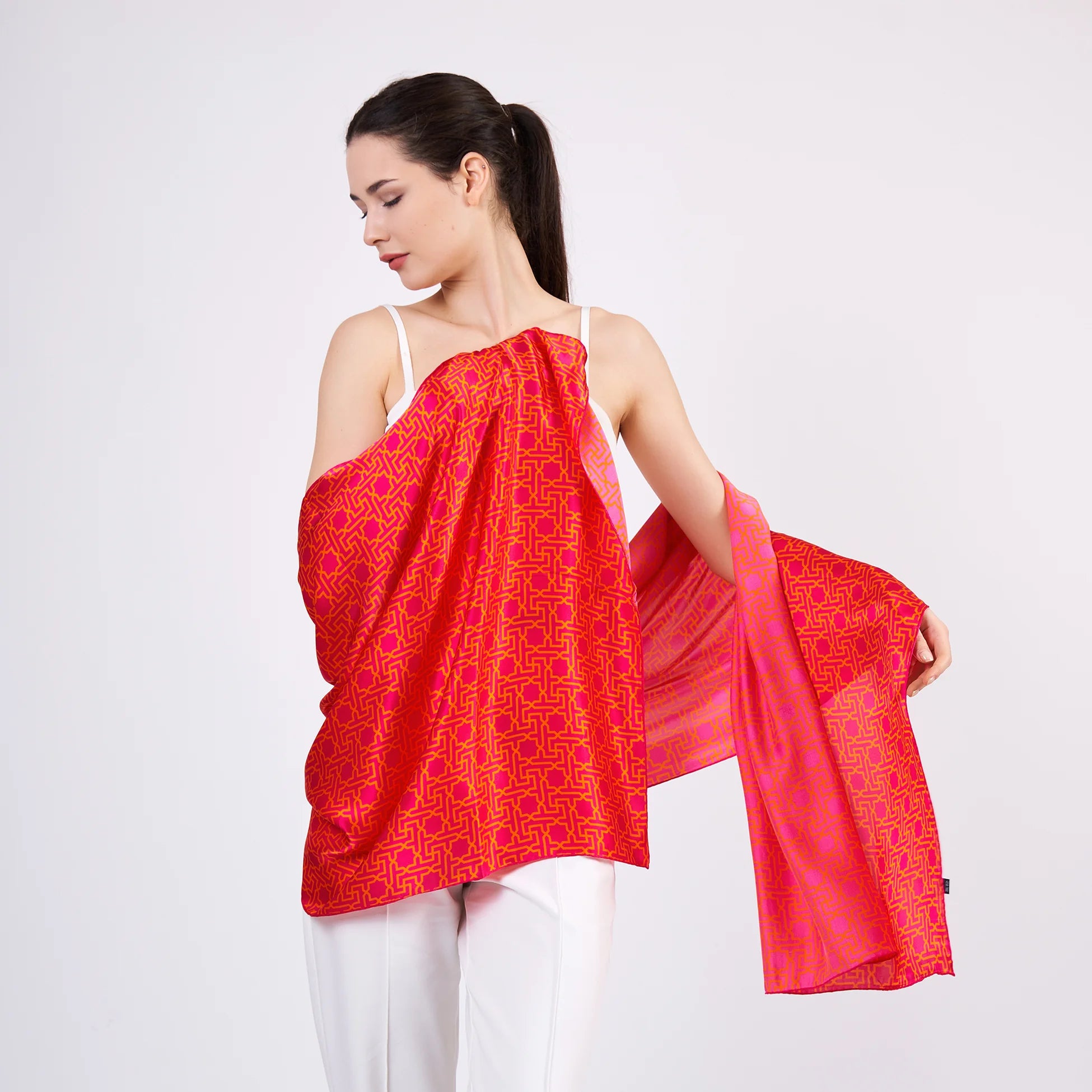 Saf İpek Fular | 70x200 | Fuşya-Turuncu | Selçuklu Vektörel Yıldız Desen | Nomads Felt