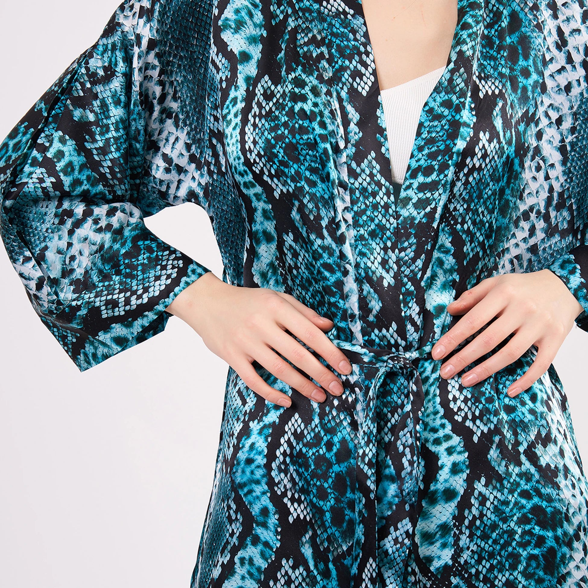 %100 İpek Kimono | Turkuaz Yılan Derisi Desen | Nomads Felt