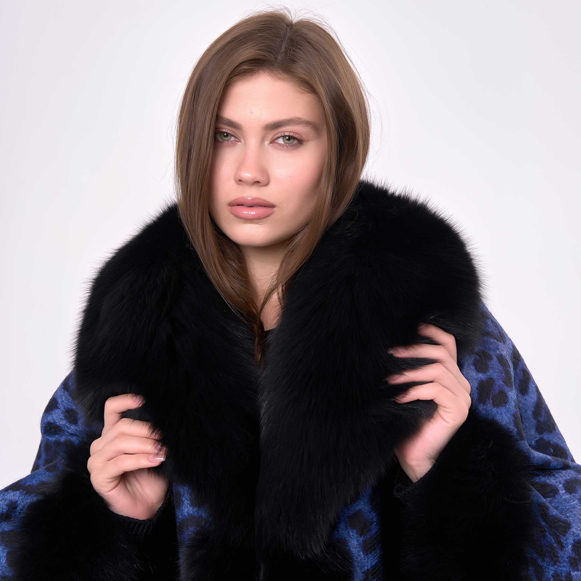 Leopar Desenli Mavi Kürklü Panço