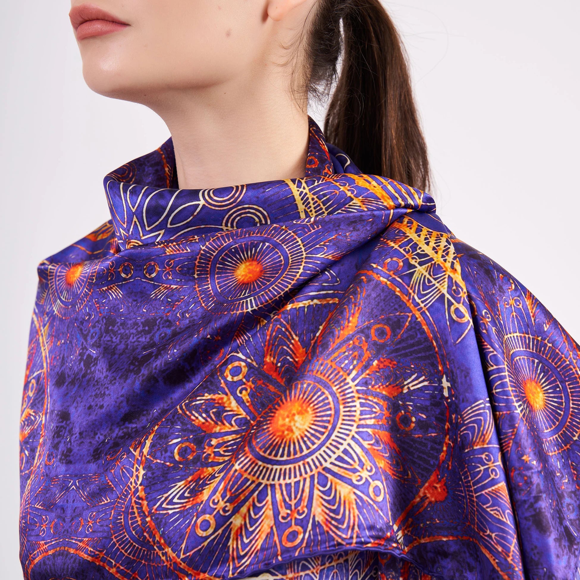 100% İpek Şal Fular | Mandala Desen | 140 cm | Mor | Nomads Felt