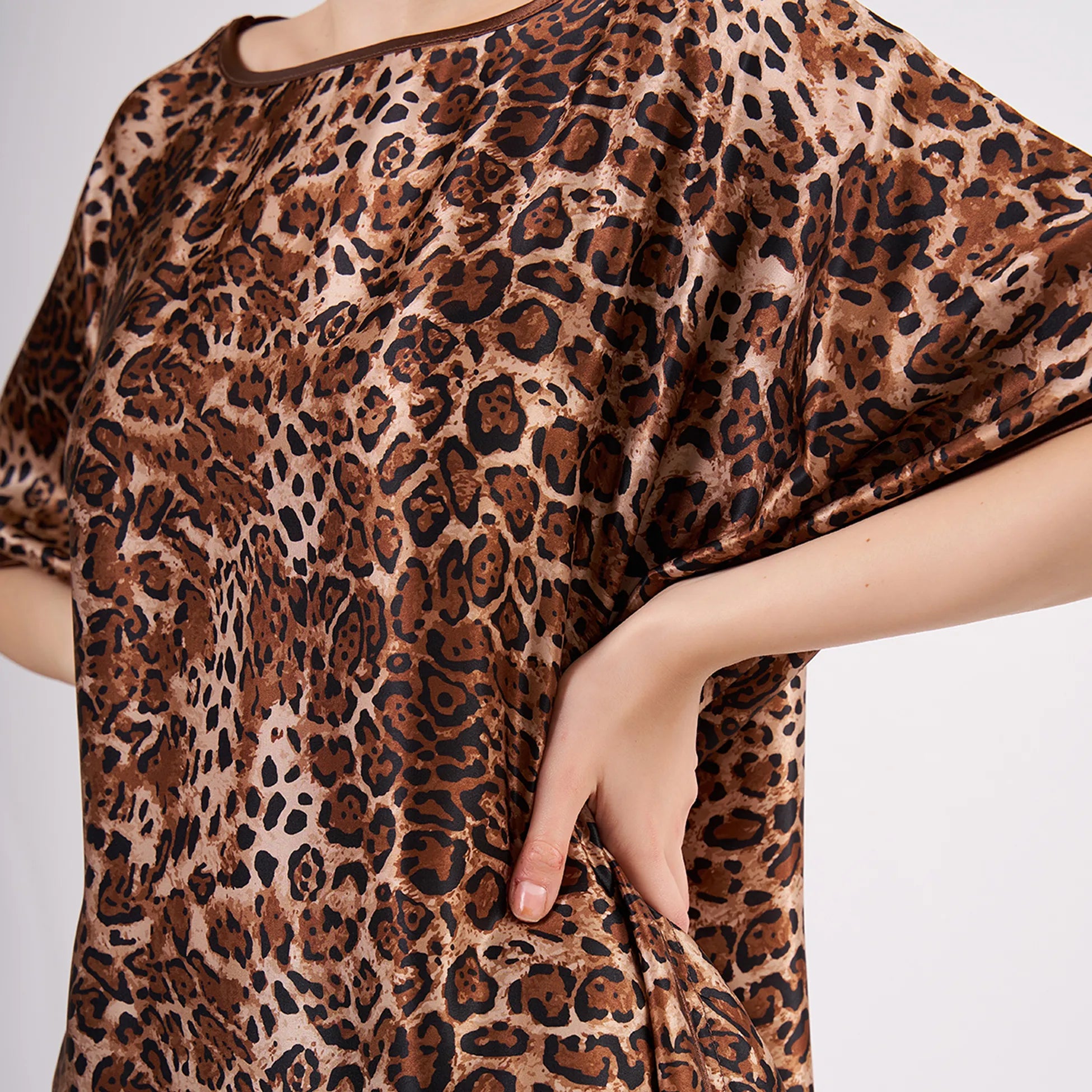 %100 İpek Uzun Elbise | Leopar Desen | Nomads Felt
