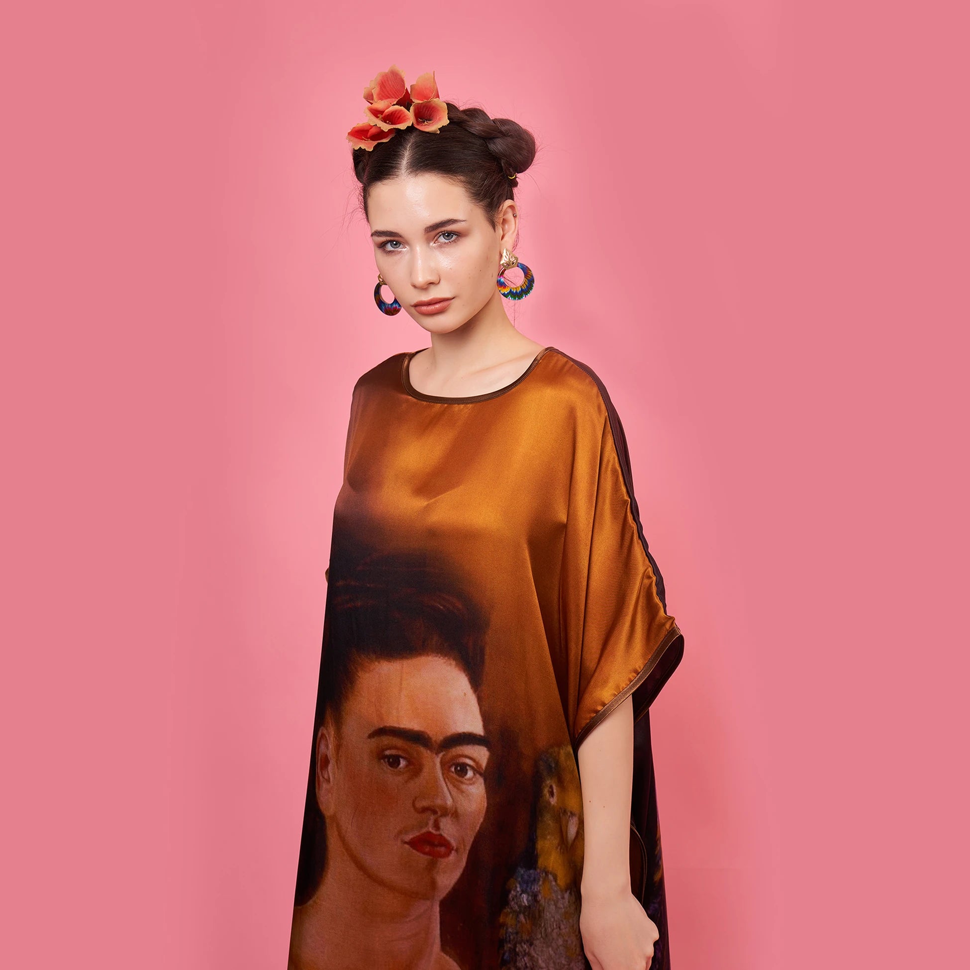 Kahverengi Bronz Frida Kahlo İpek Elbise