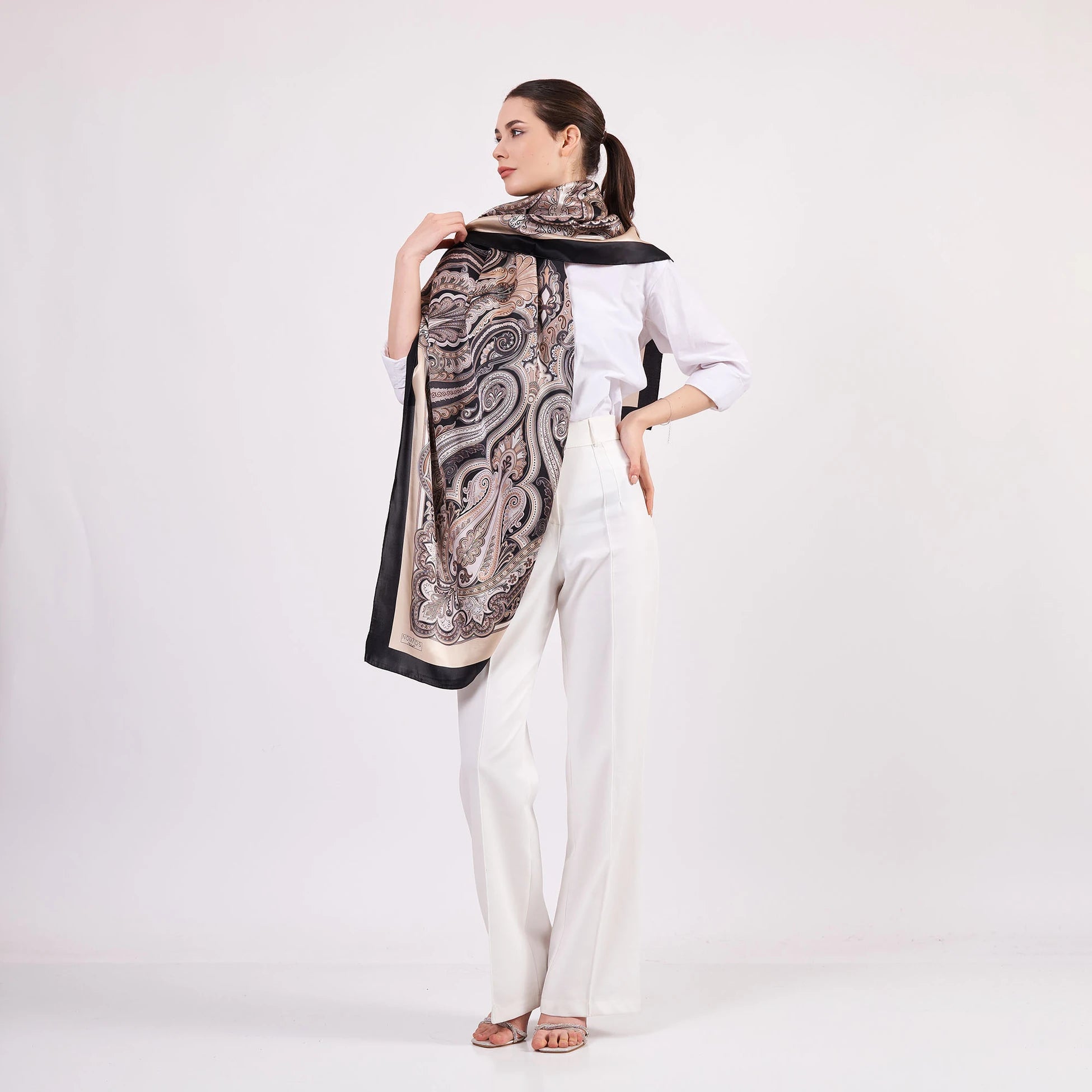 Saf İpek Şal | 140 cm | Etro Desen 5 | Nomads Felt