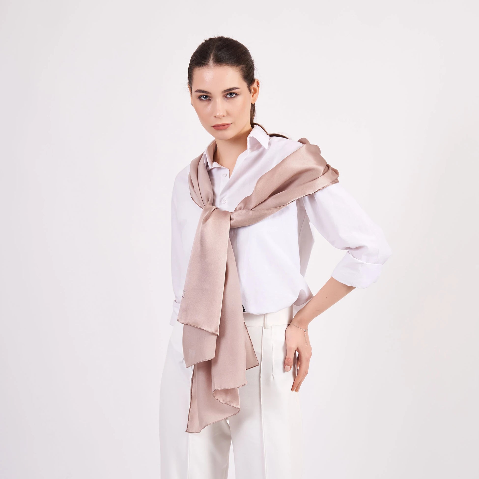 Saf İpek Fular | 70x200 cm | Vizon | Nomads Felt